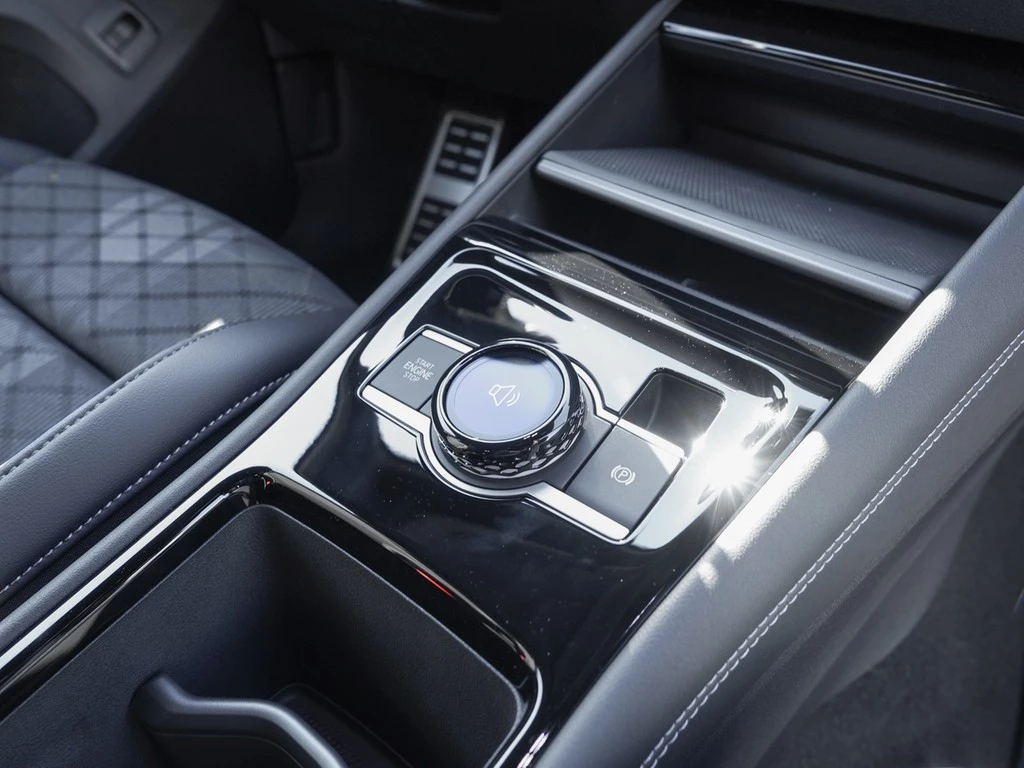Volkswagen Tayron R-Line 2,0 l TDI SCR 4MOTION 142 kW (193 PS) 7-Gang-Doppelkupplungsgetriebe DSG
