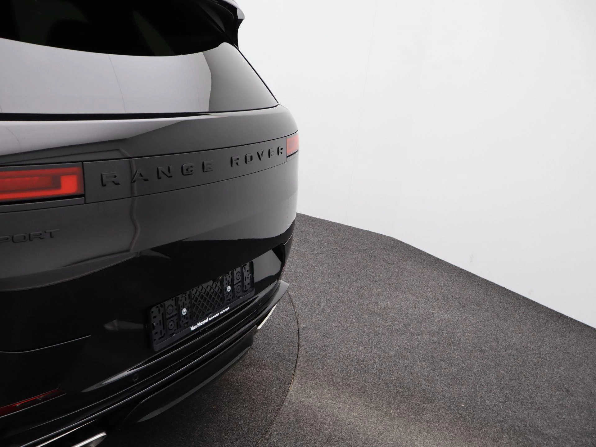 Land Rover-Range Rover Sport-image-45