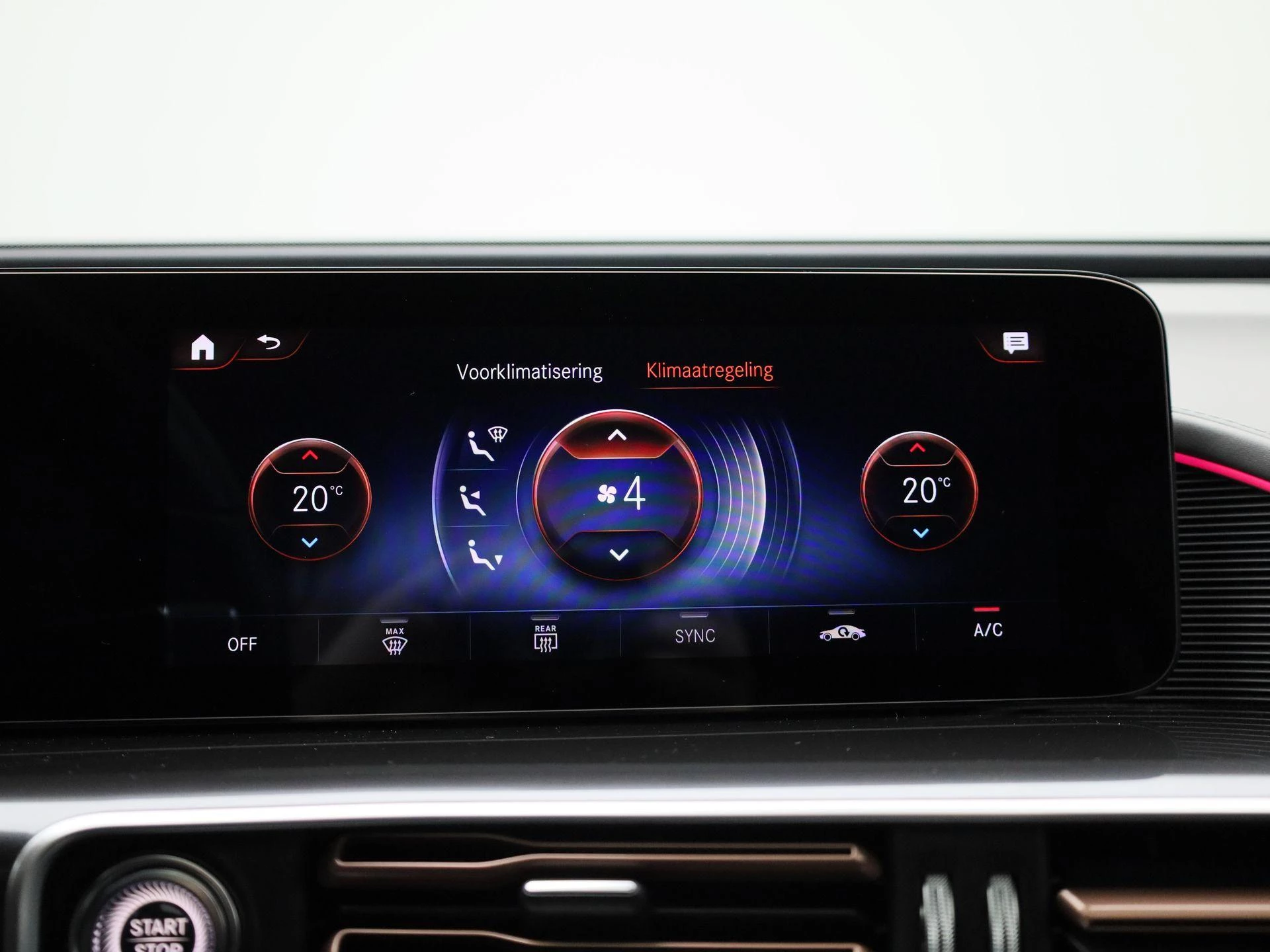 Mercedes-Benz-EQC-image-21