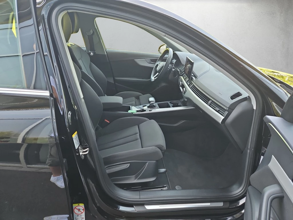 Audi A4 Avant advanced 40 TDI S tronic *Navi*AHK*