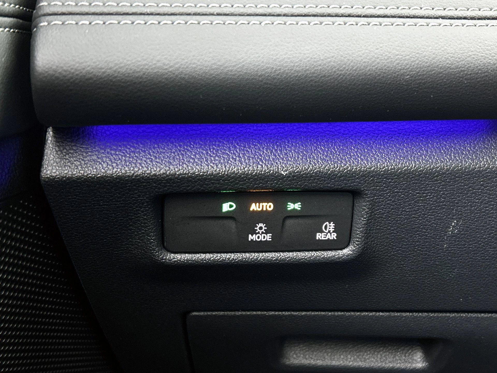 Volkswagen-Tiguan-image-32