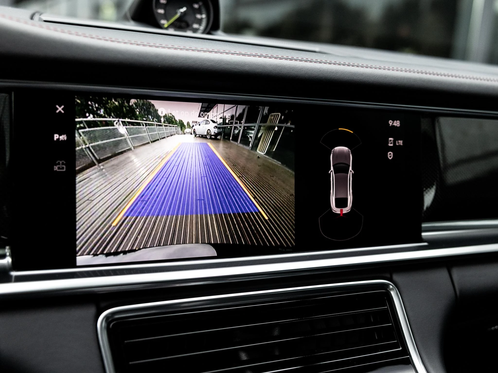 Porsche-Panamera-image-12