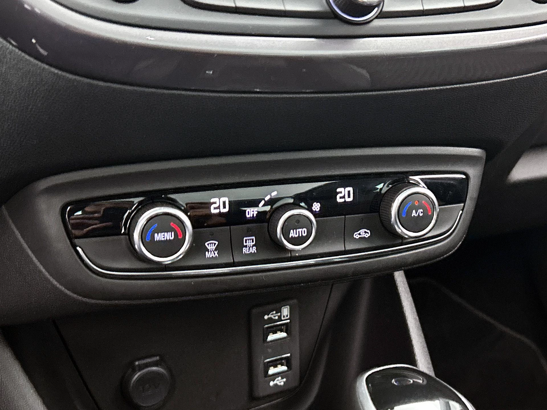 Opel Crossland X 1.2 Turbo Innovation