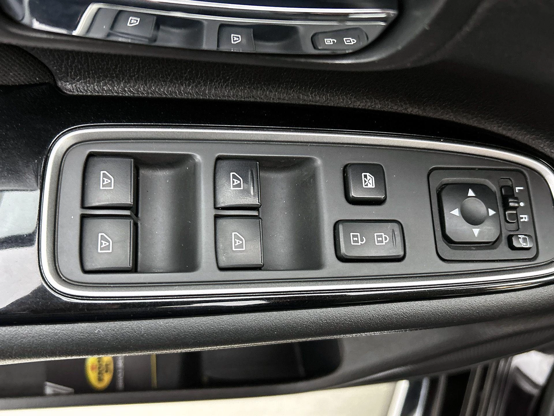 Mitsubishi-Outlander-image-32