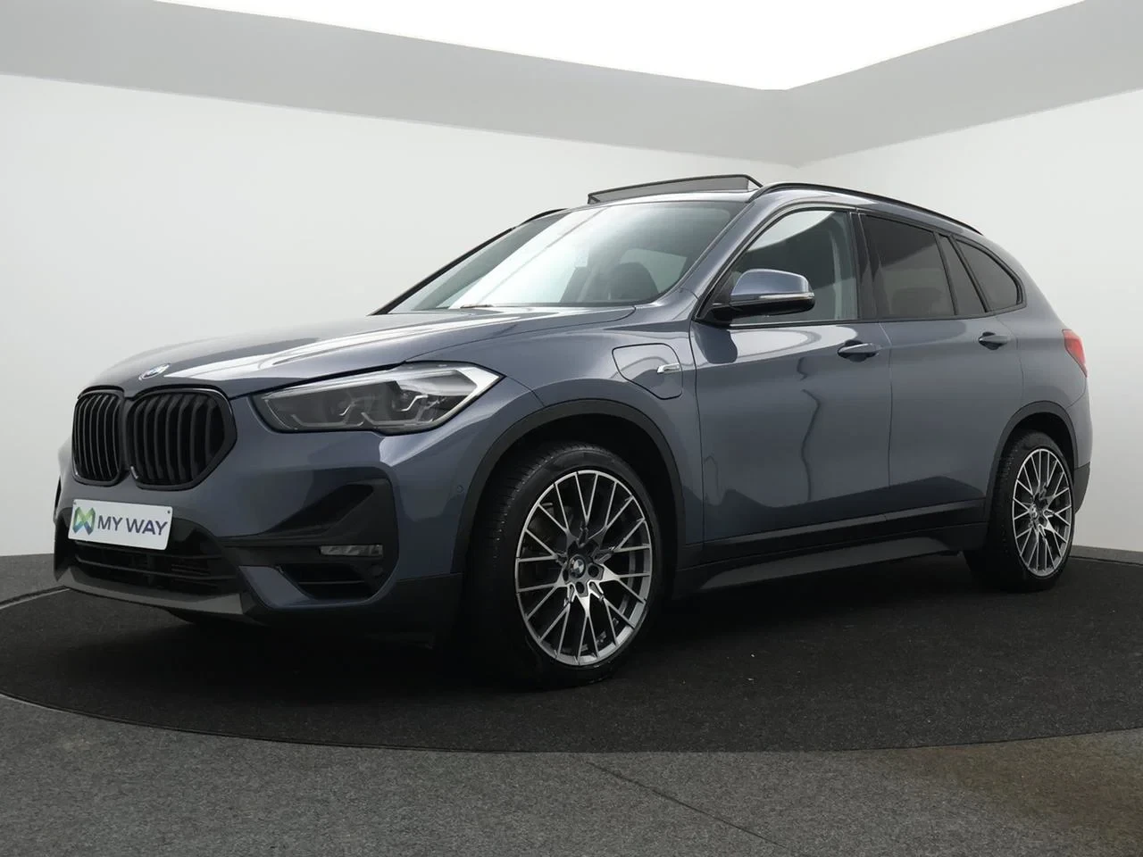 BMW-X1-image-0