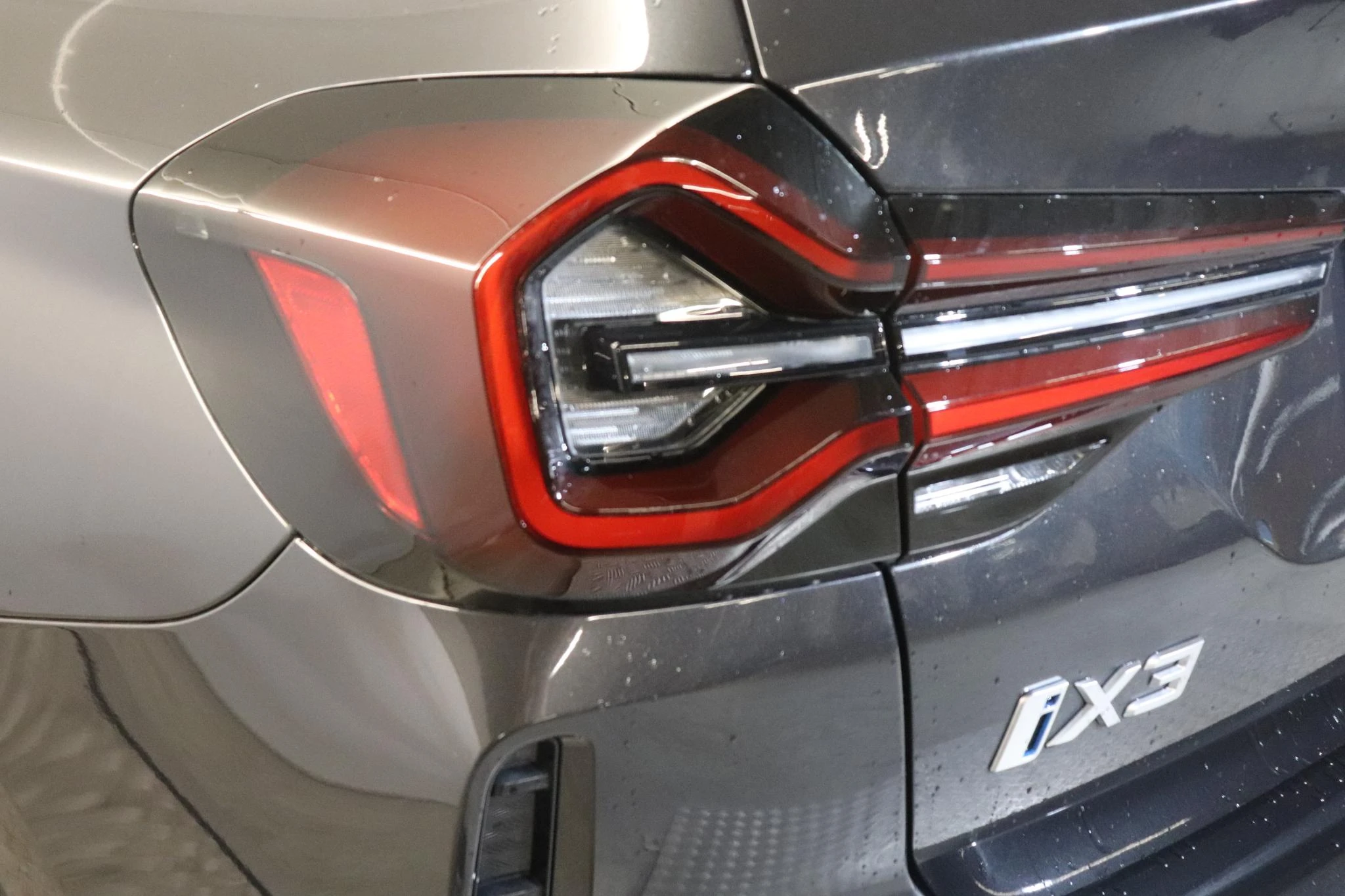 BMW-iX3-image-17