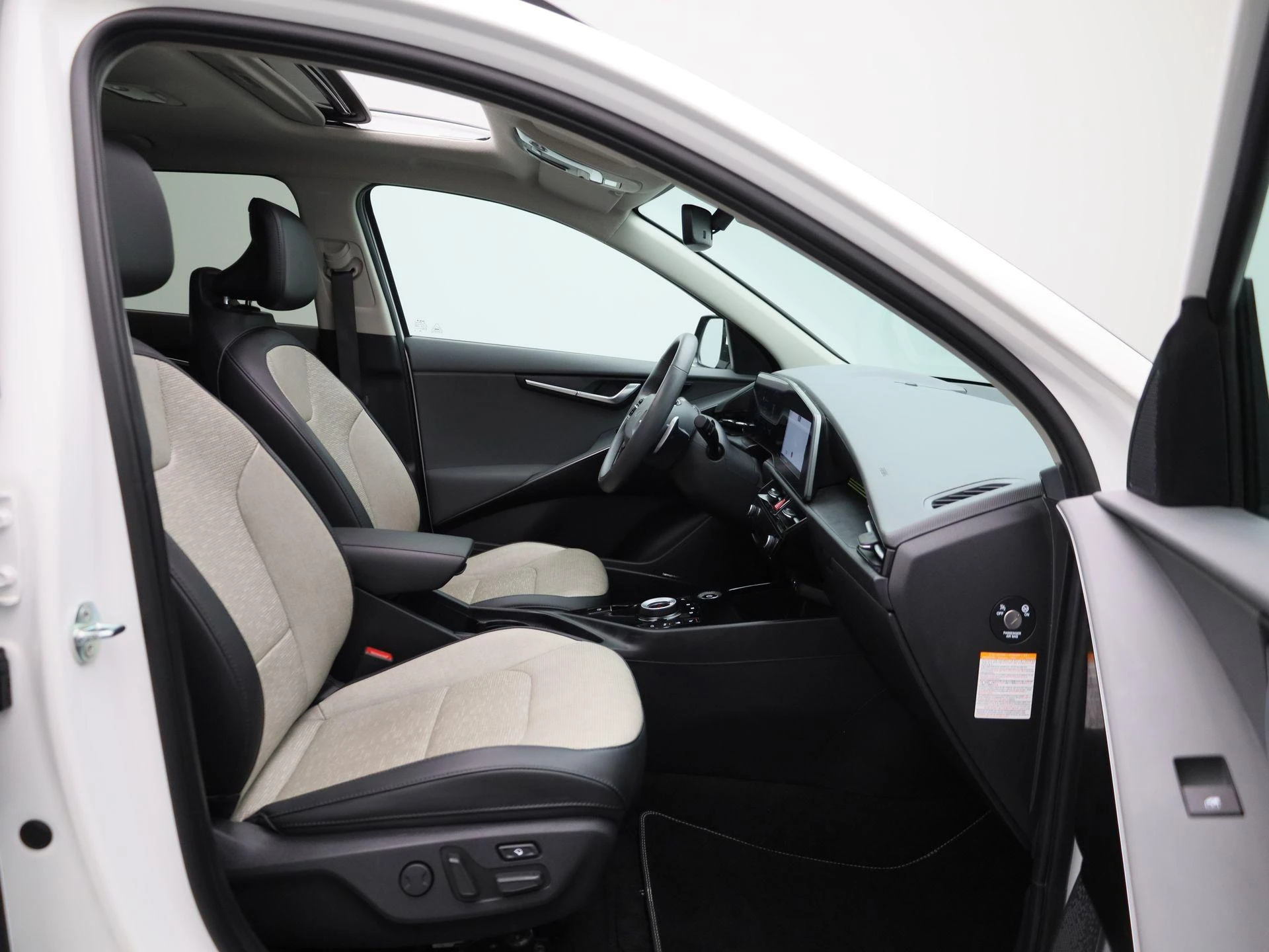 Kia-Niro-image-38