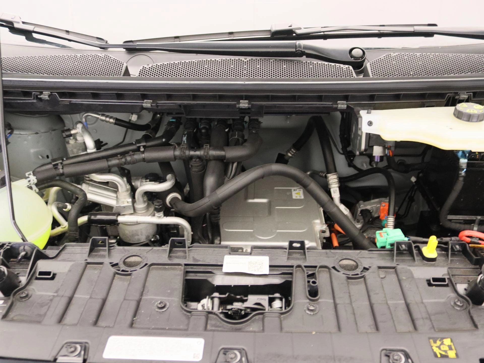 Ford-E-Transit Custom-image-22