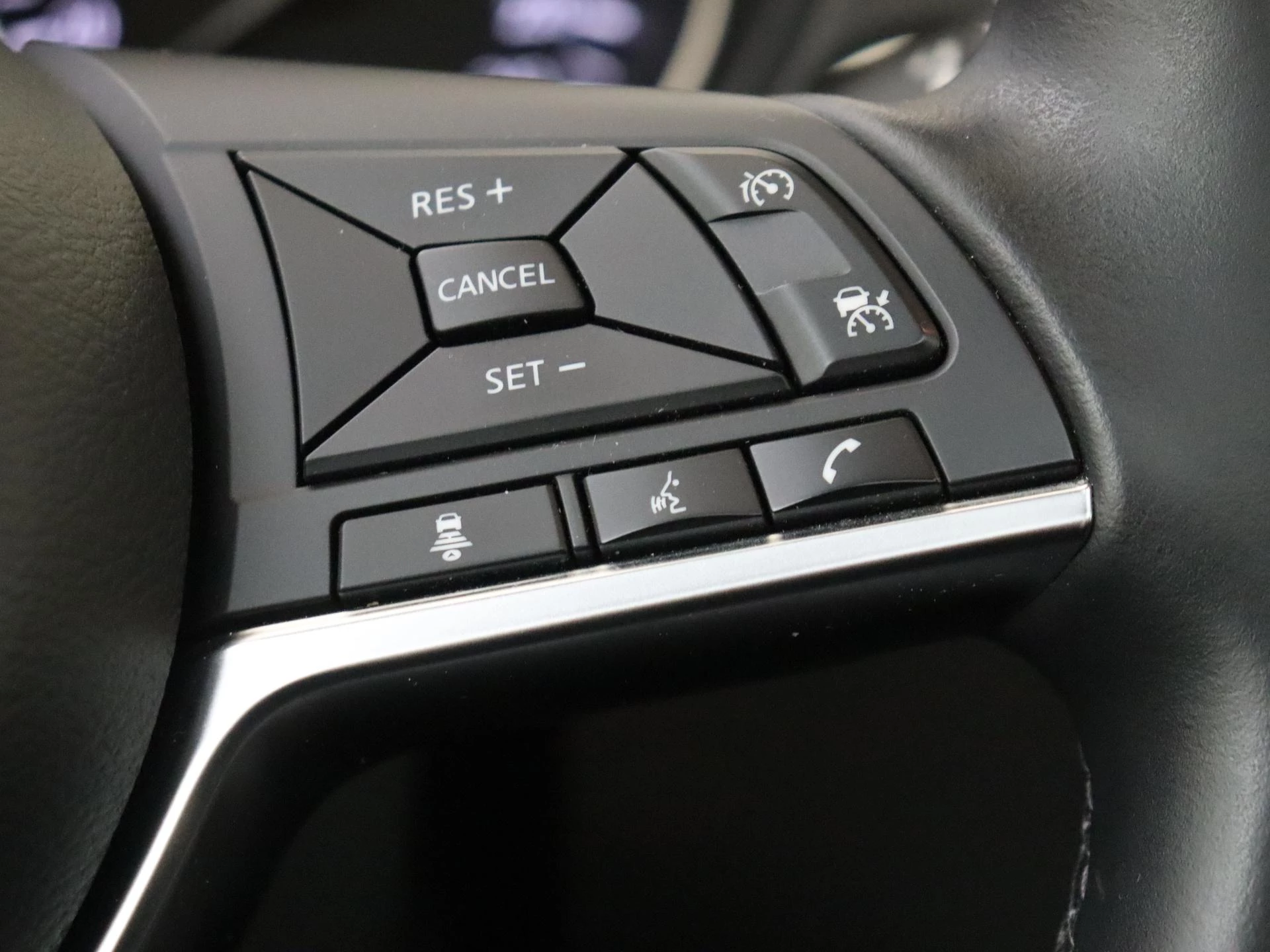 Nissan-QASHQAI-image-15