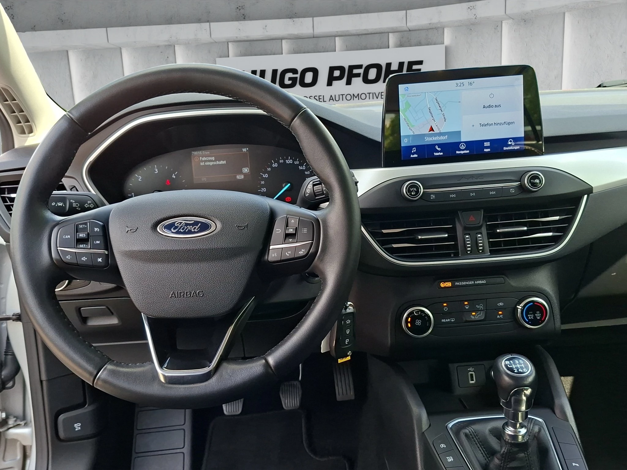 Ford Focus Cool & Connect Limousine 1.5 EB LED | AHK | PDC | Navi | LMF | BT