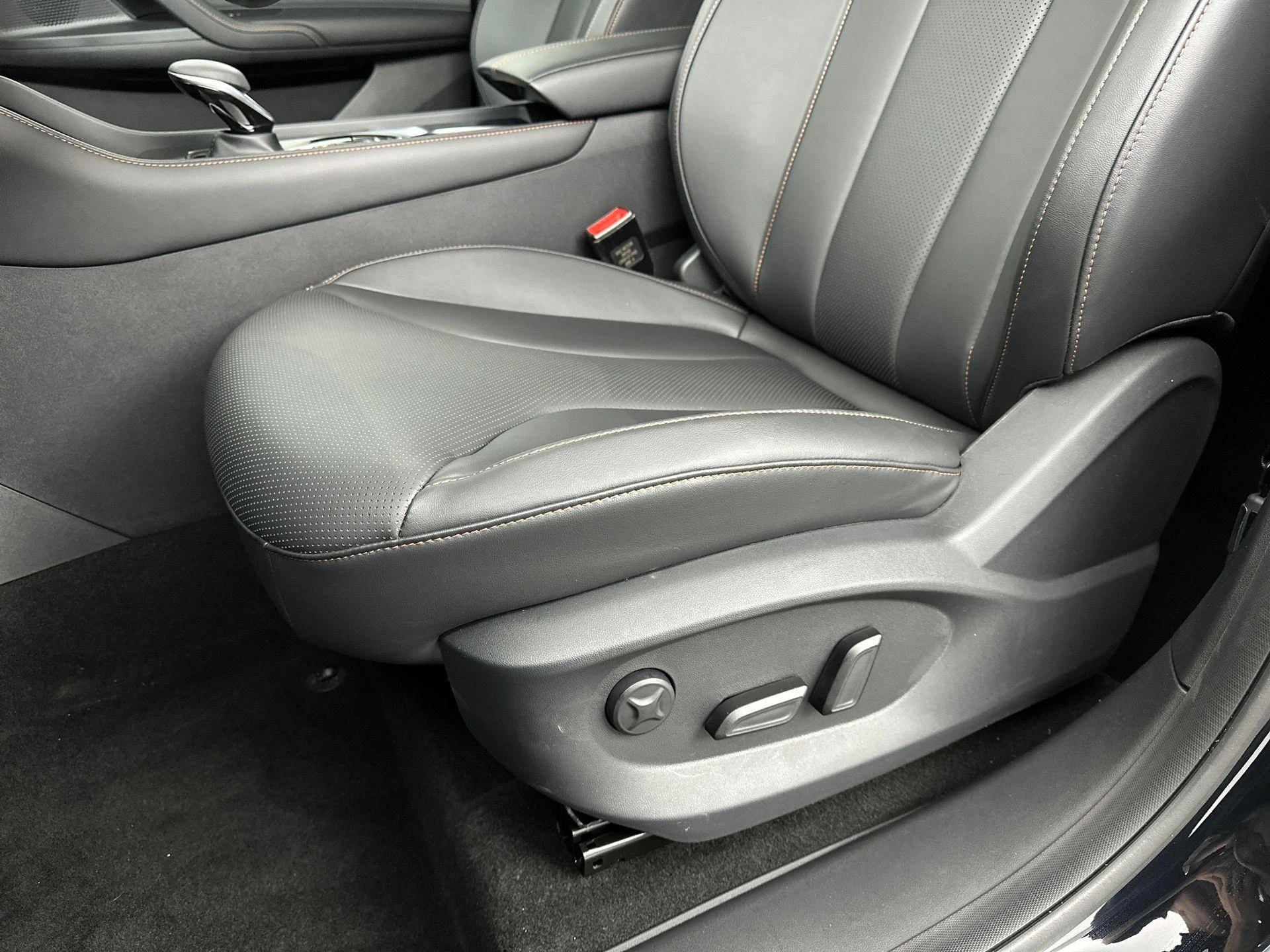 MG HS Hybrid+ 1.5 Luxury