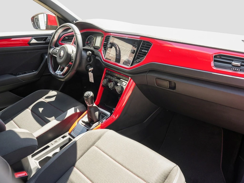 Volkswagen-T-Roc-image-8