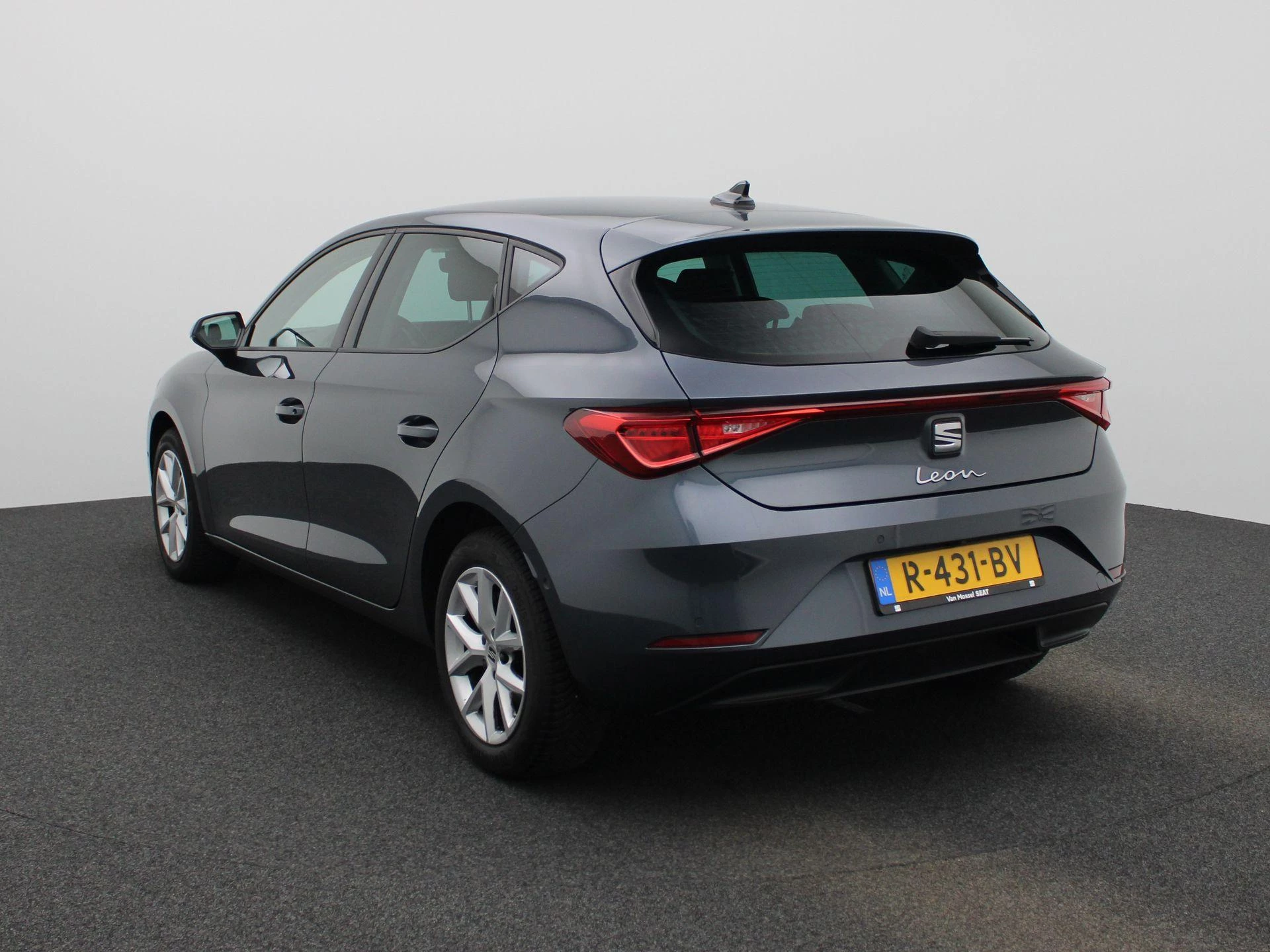 SEAT-Leon-image-3