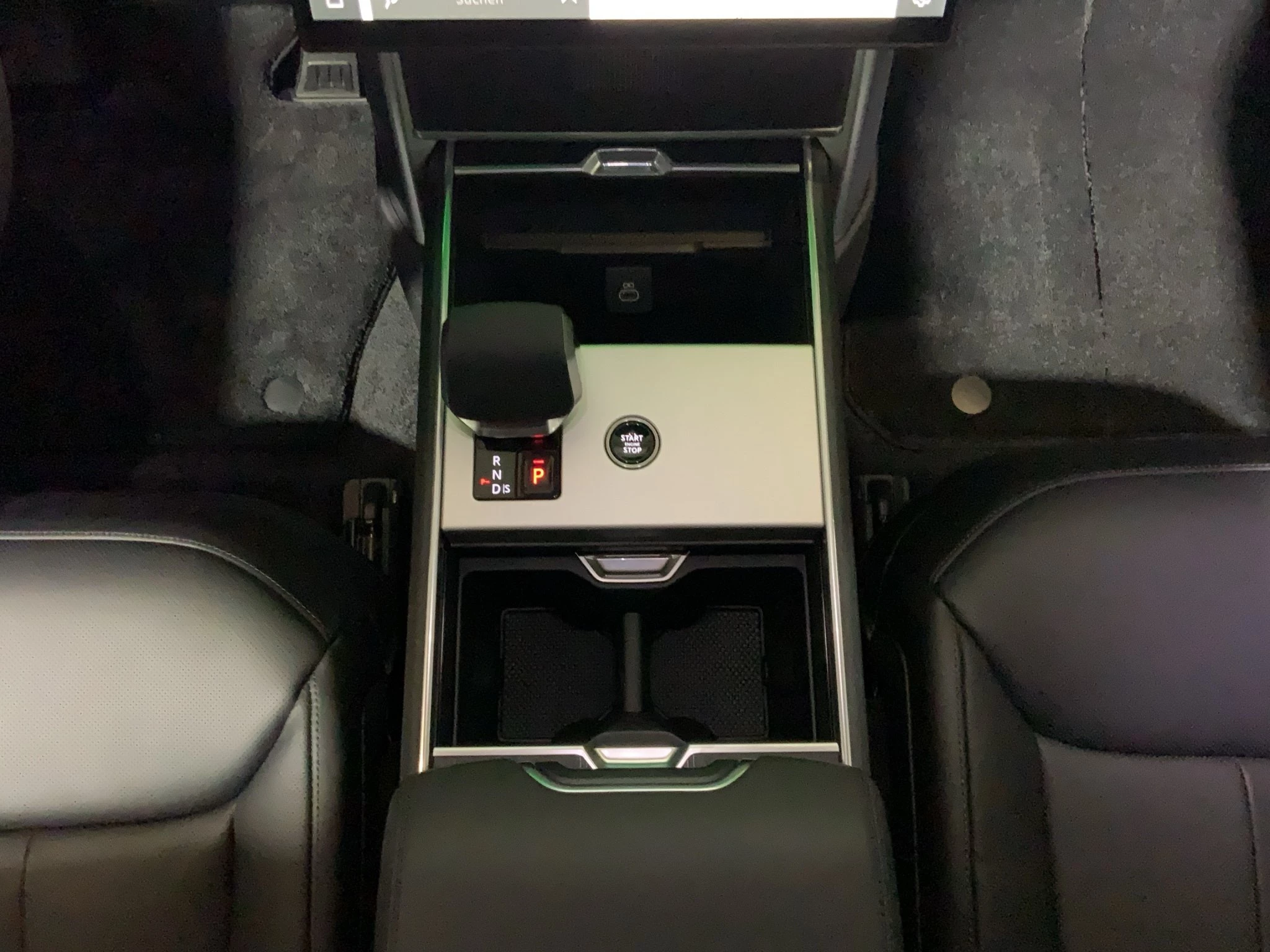 Land Rover Range Rover P550e Autobiography 22 | AHK | Kühlfach