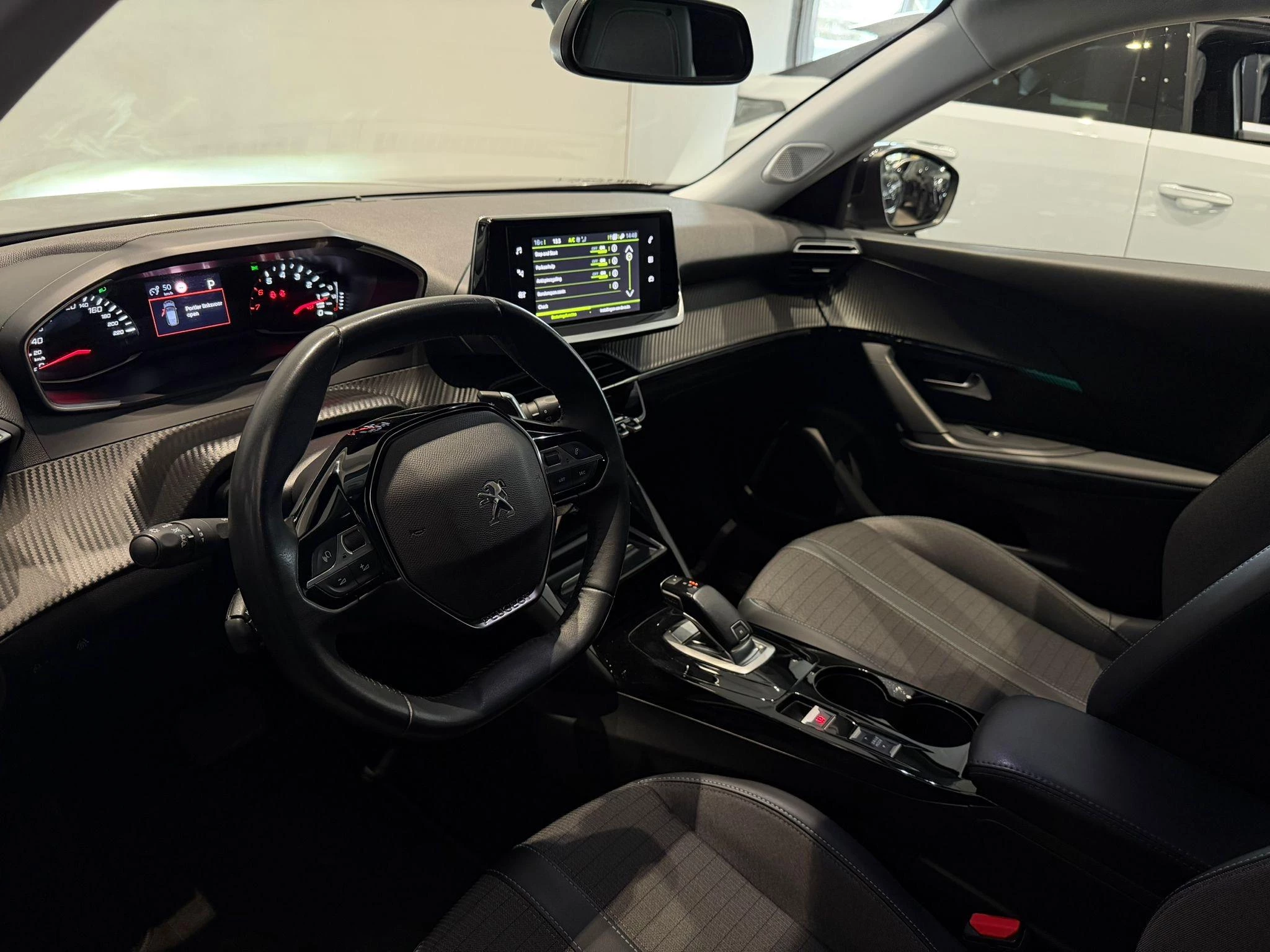 Peugeot-2008-image-13