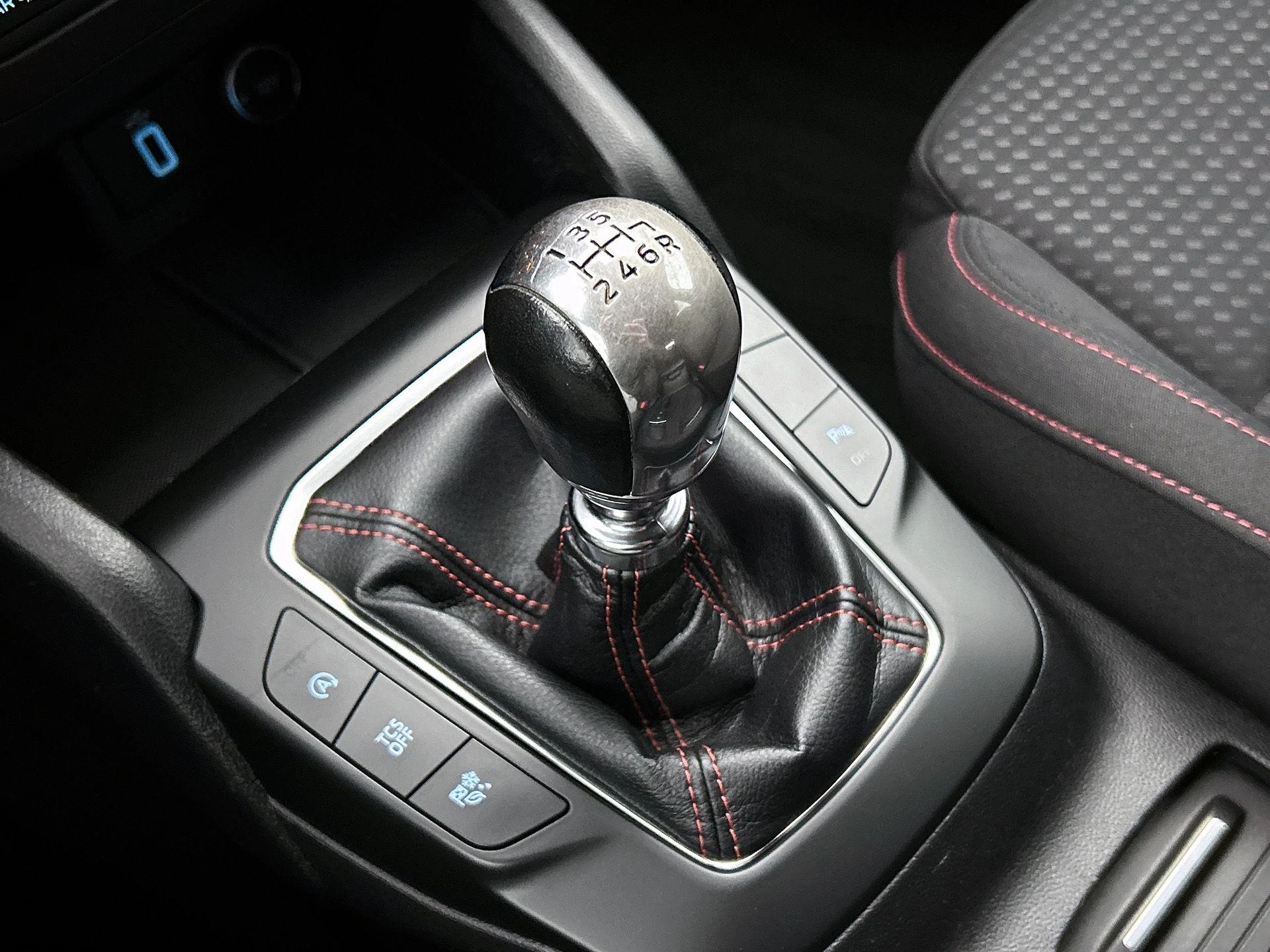 Ford-Focus-image-13