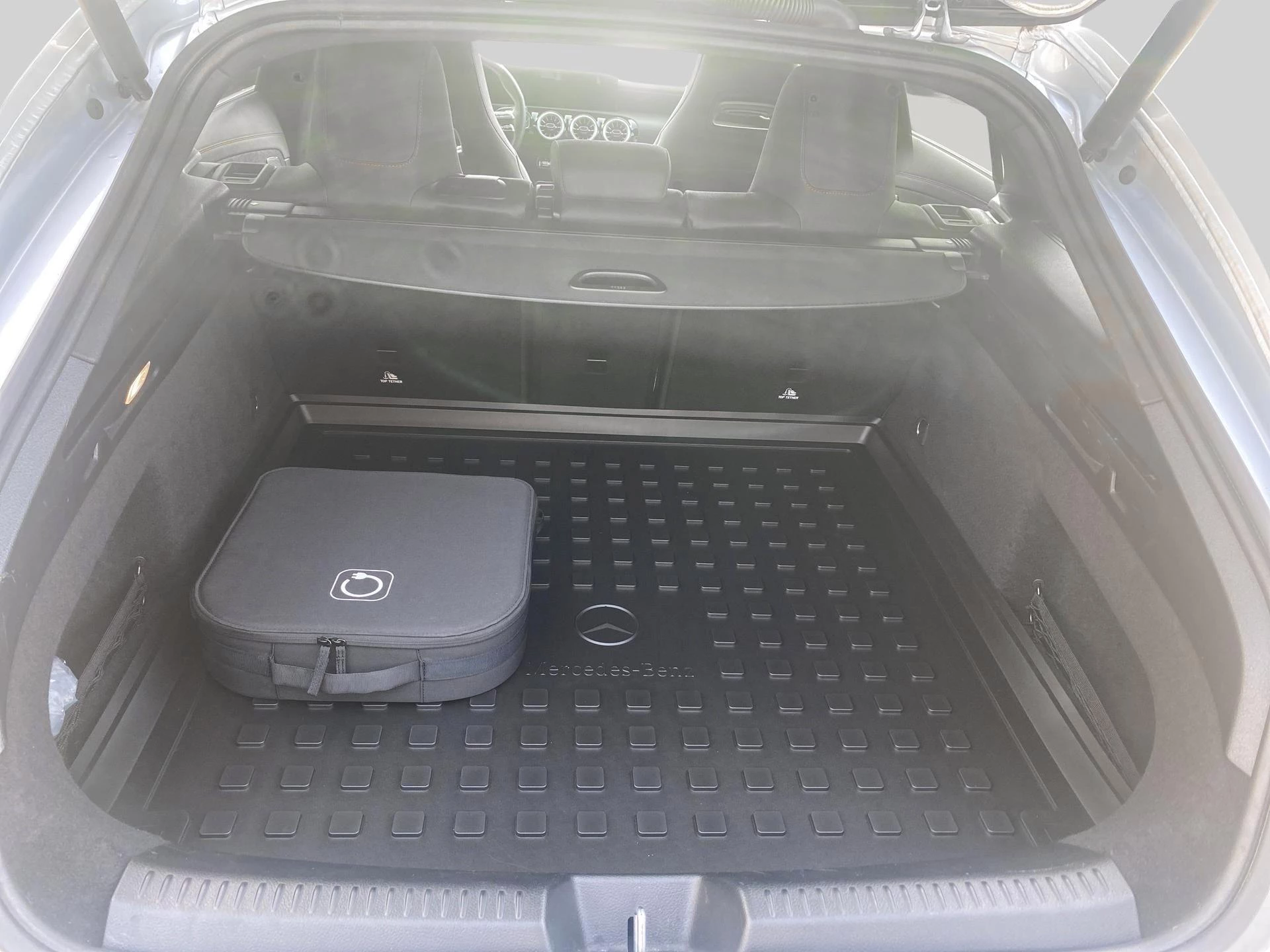 Mercedes-Benz-CLA-image-6