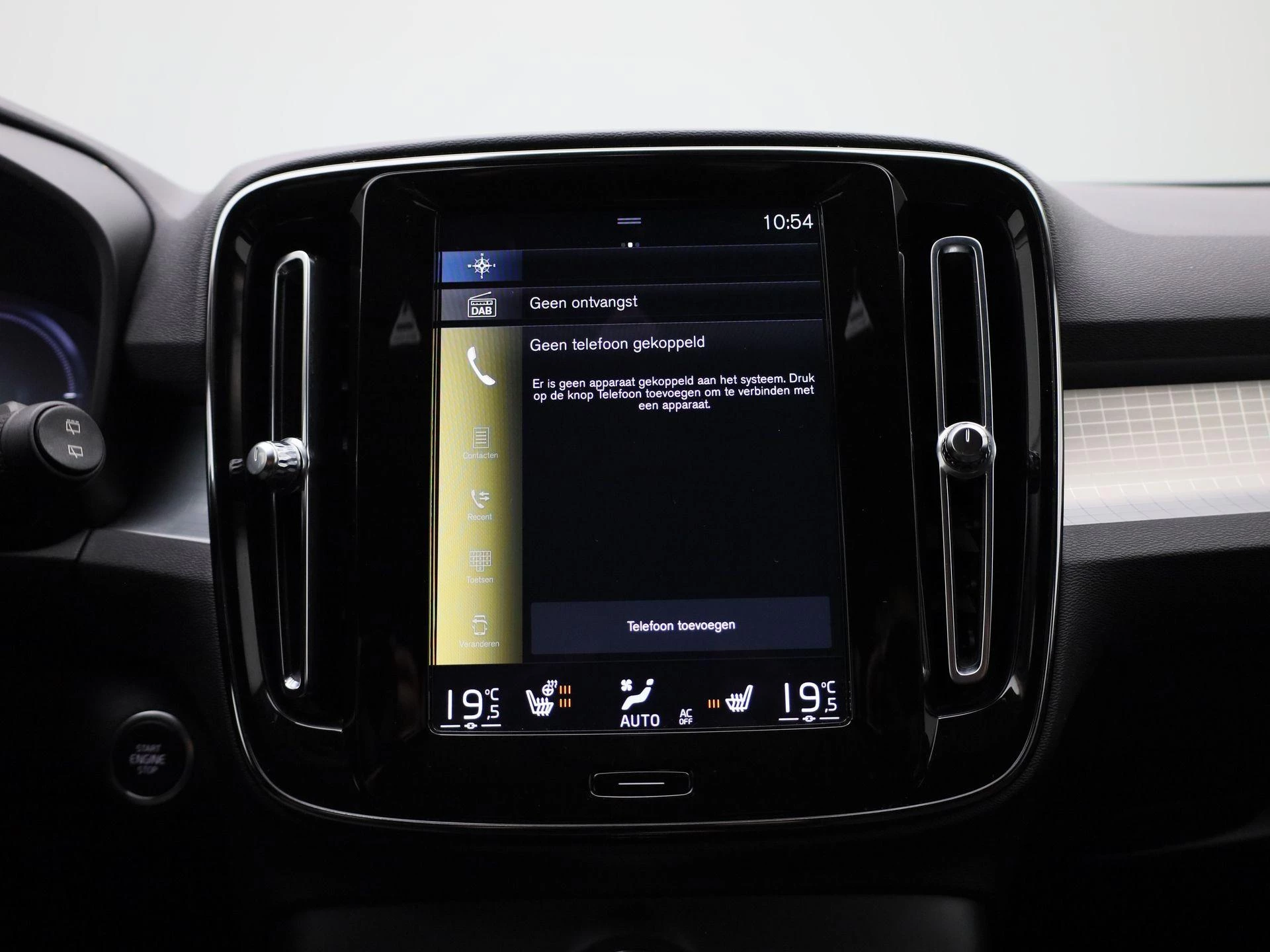 Volvo-XC40-image-24