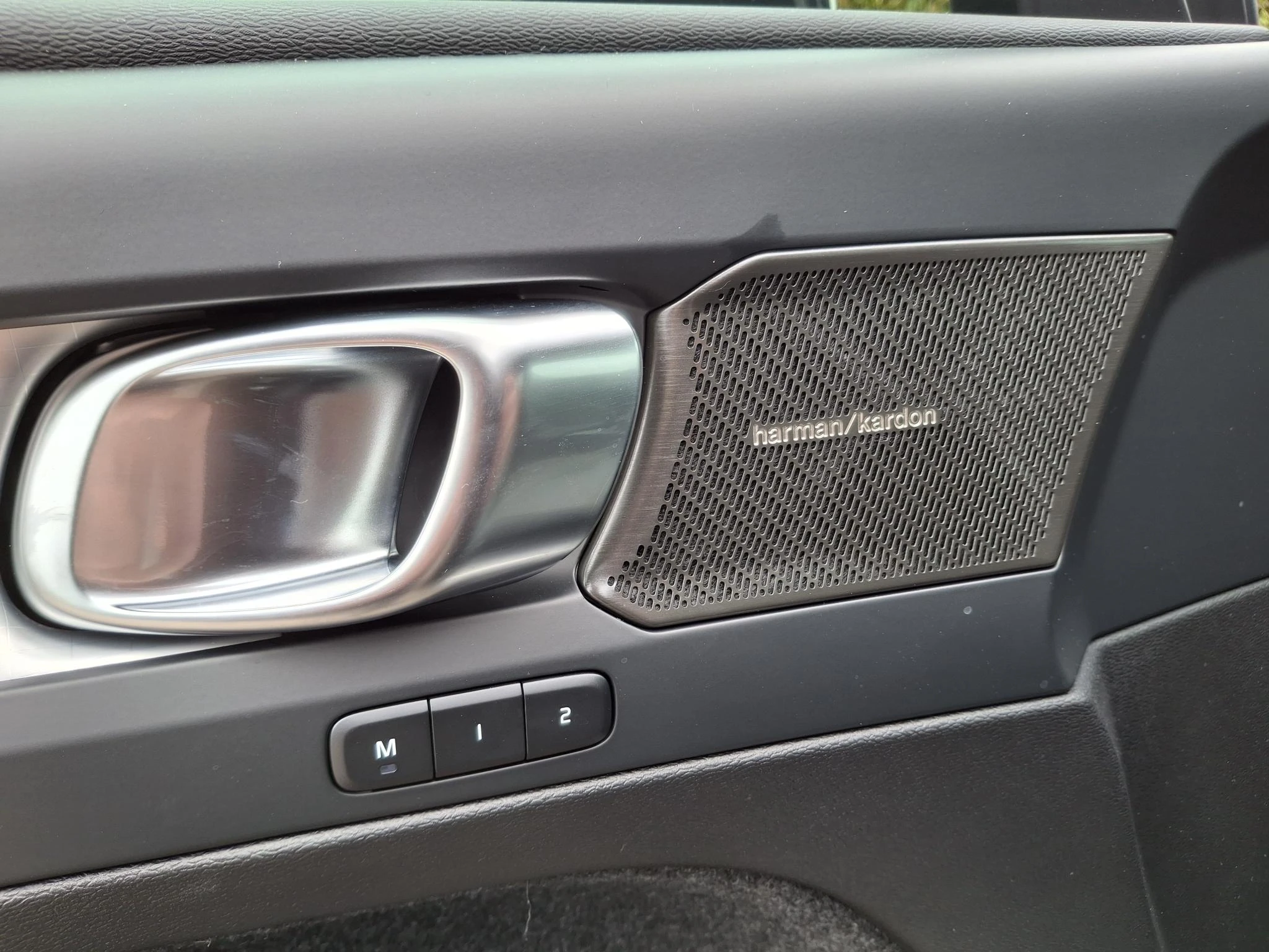 Volvo-XC40-image-5