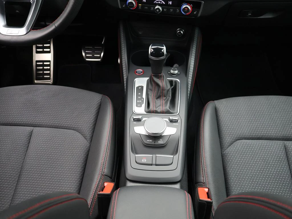 Audi-SQ2-image-15
