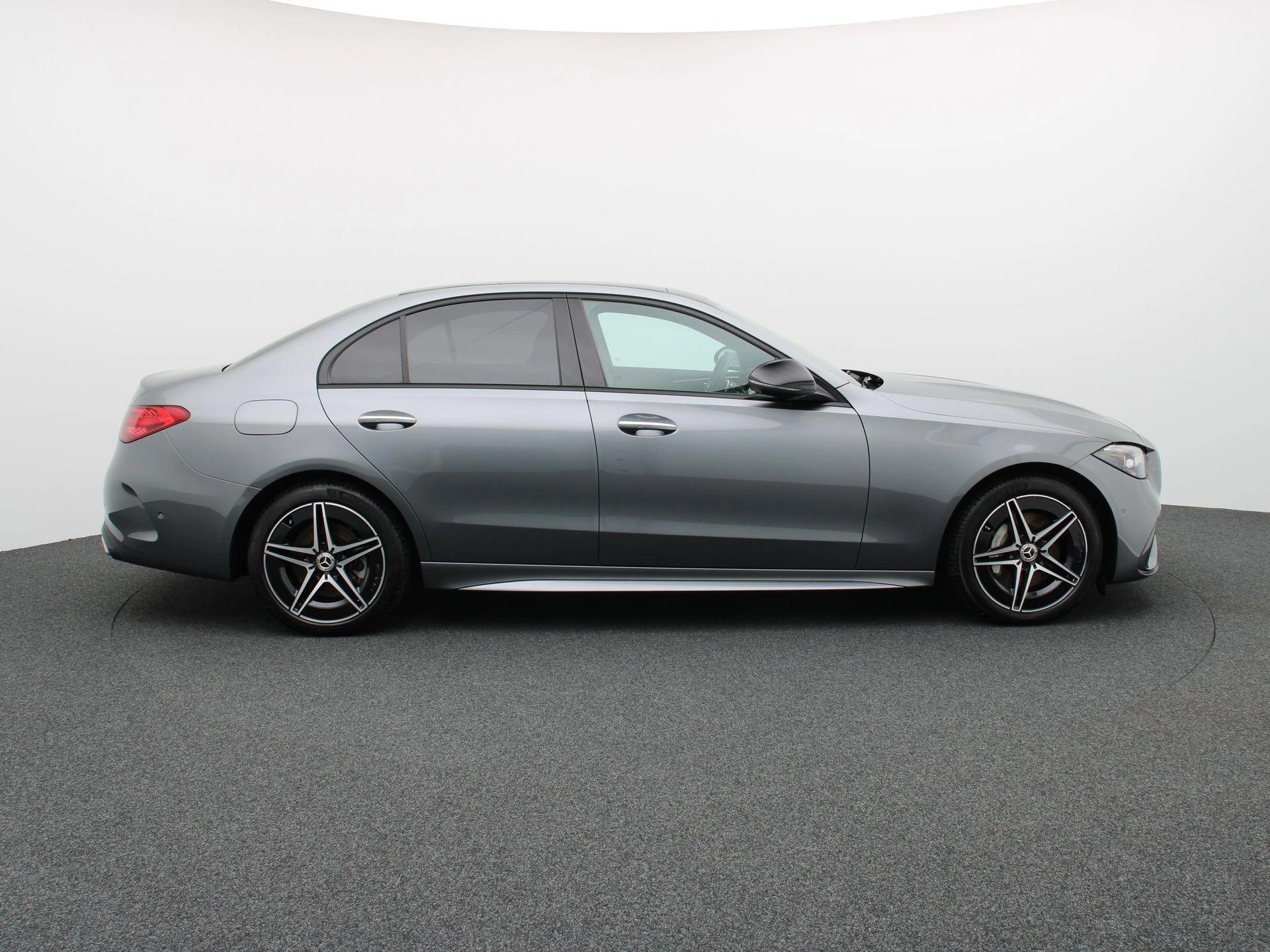 Mercedes-Benz Classe C 300 e AMG Line + LEDER + BURMESTER + PANO DAK + TREKHAAK +