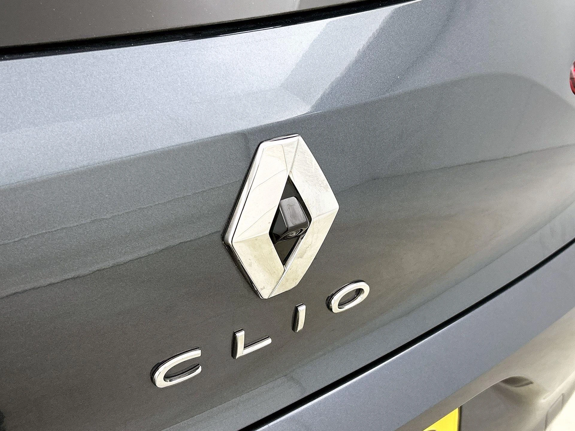Renault-Clio-image-12