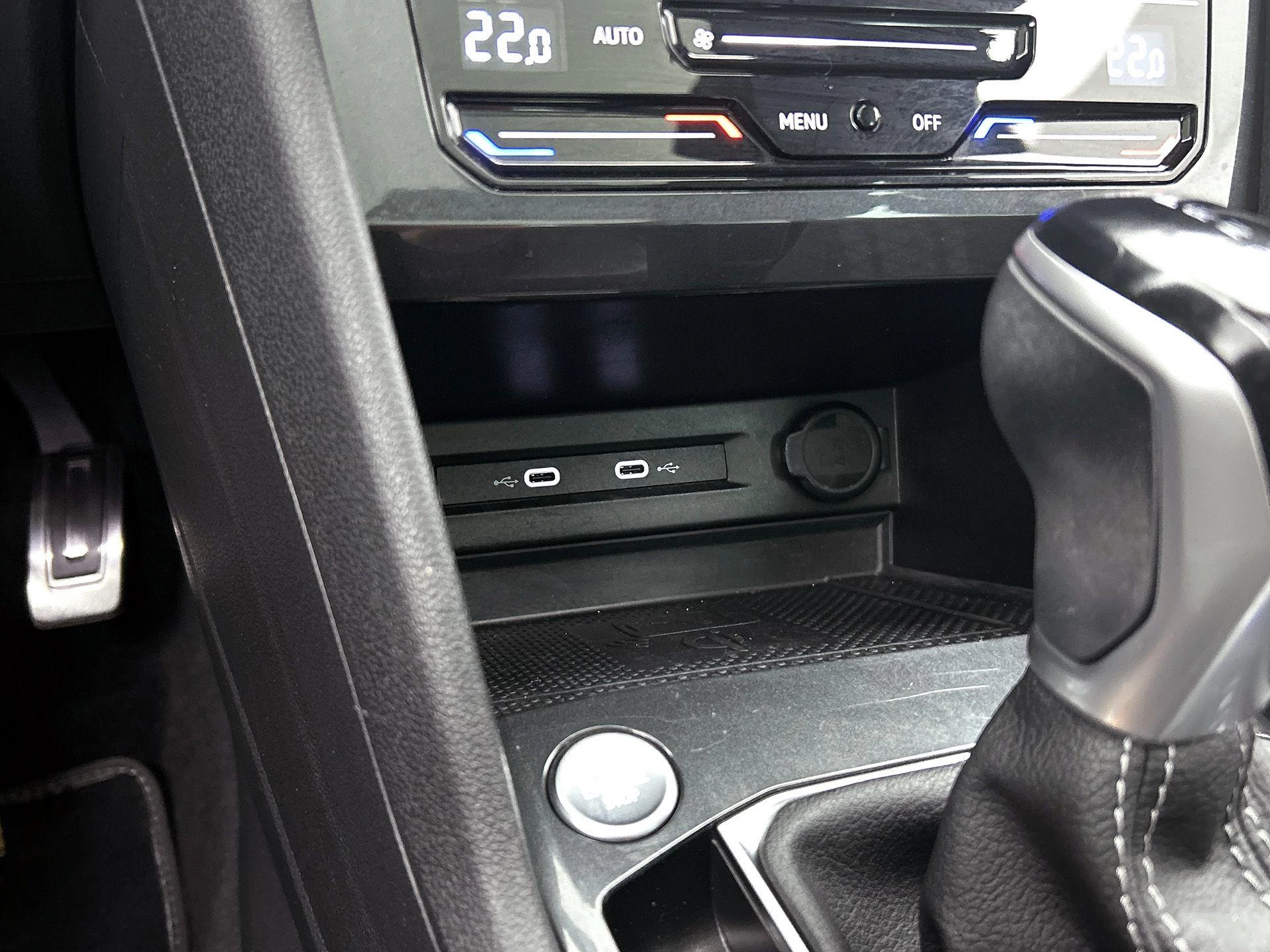 Volkswagen-Tiguan-image-38