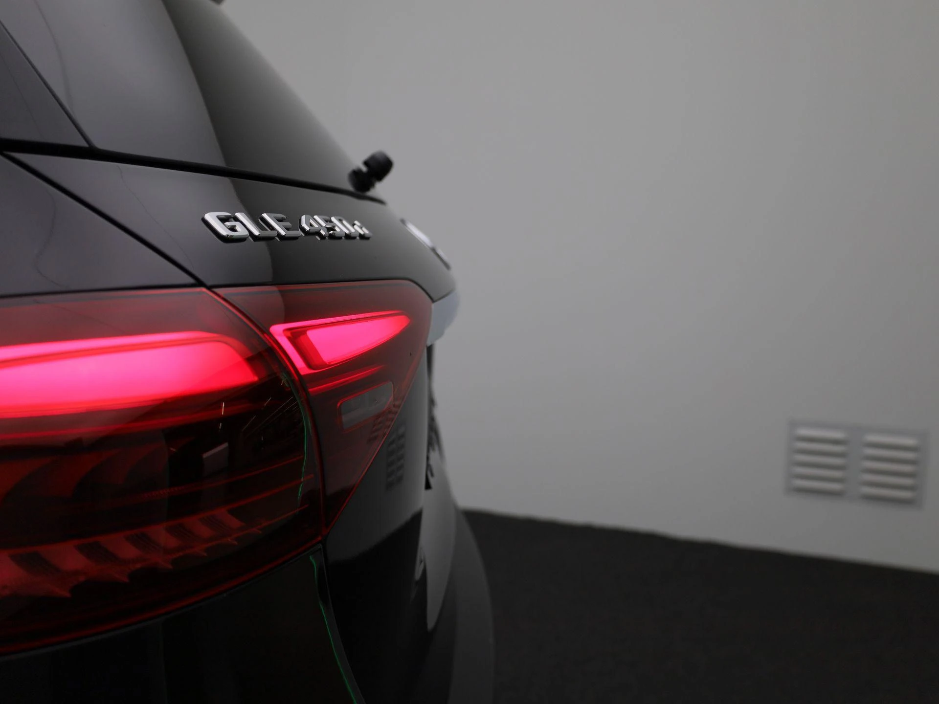 Mercedes-Benz-GLE-image-62
