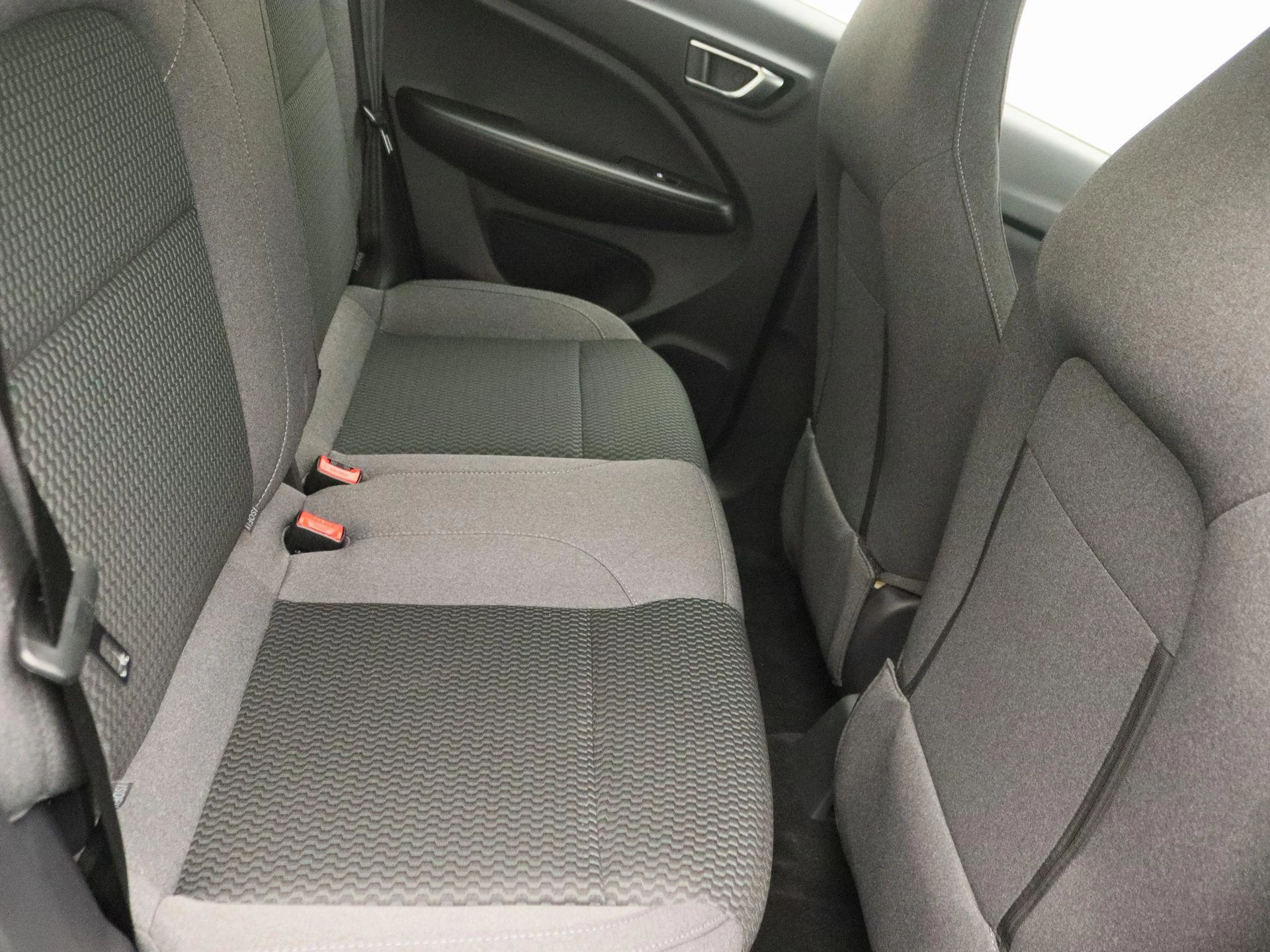 Leapmotor-T03-image-23