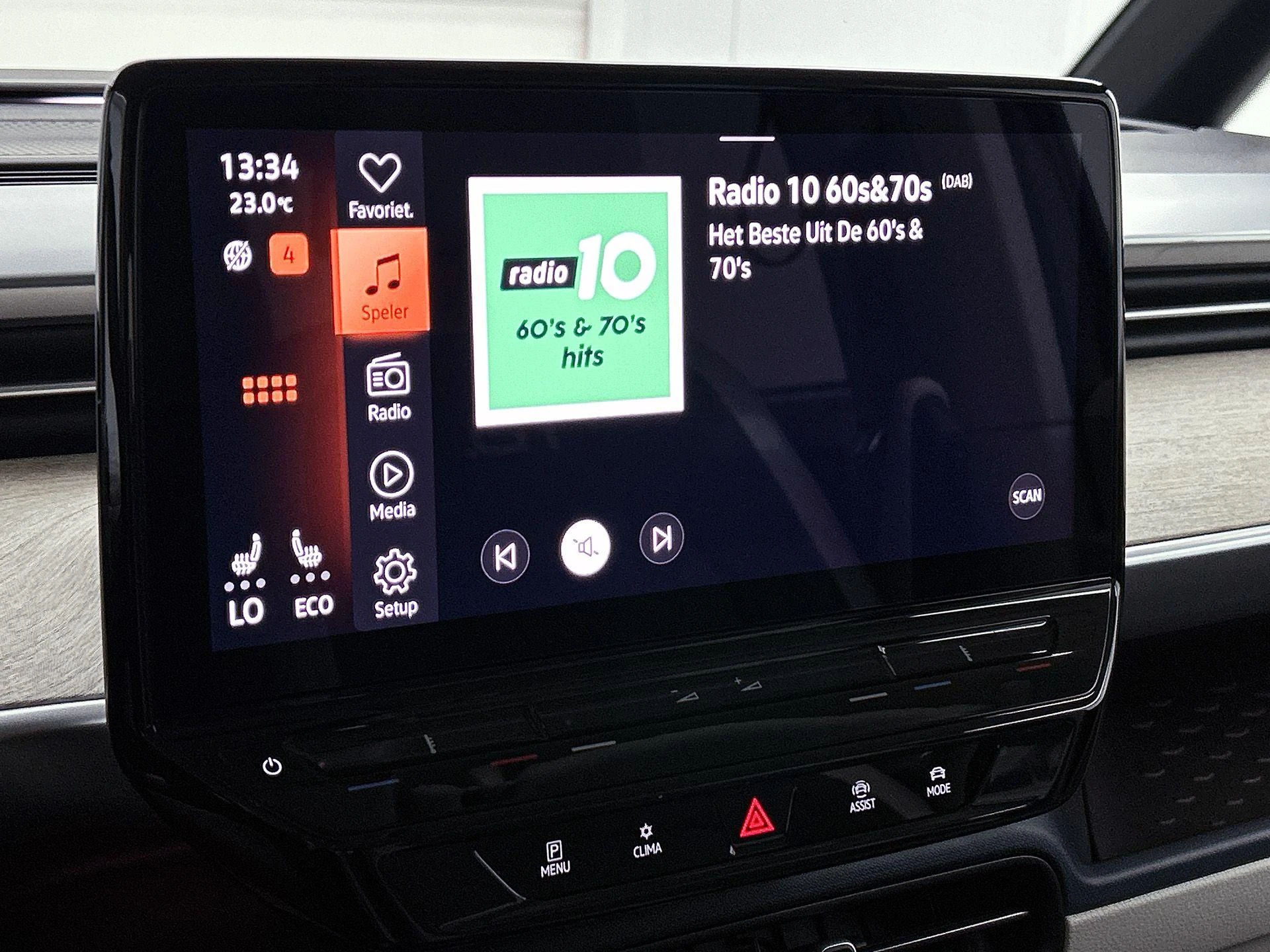Volkswagen-ID. Buzz-image-25