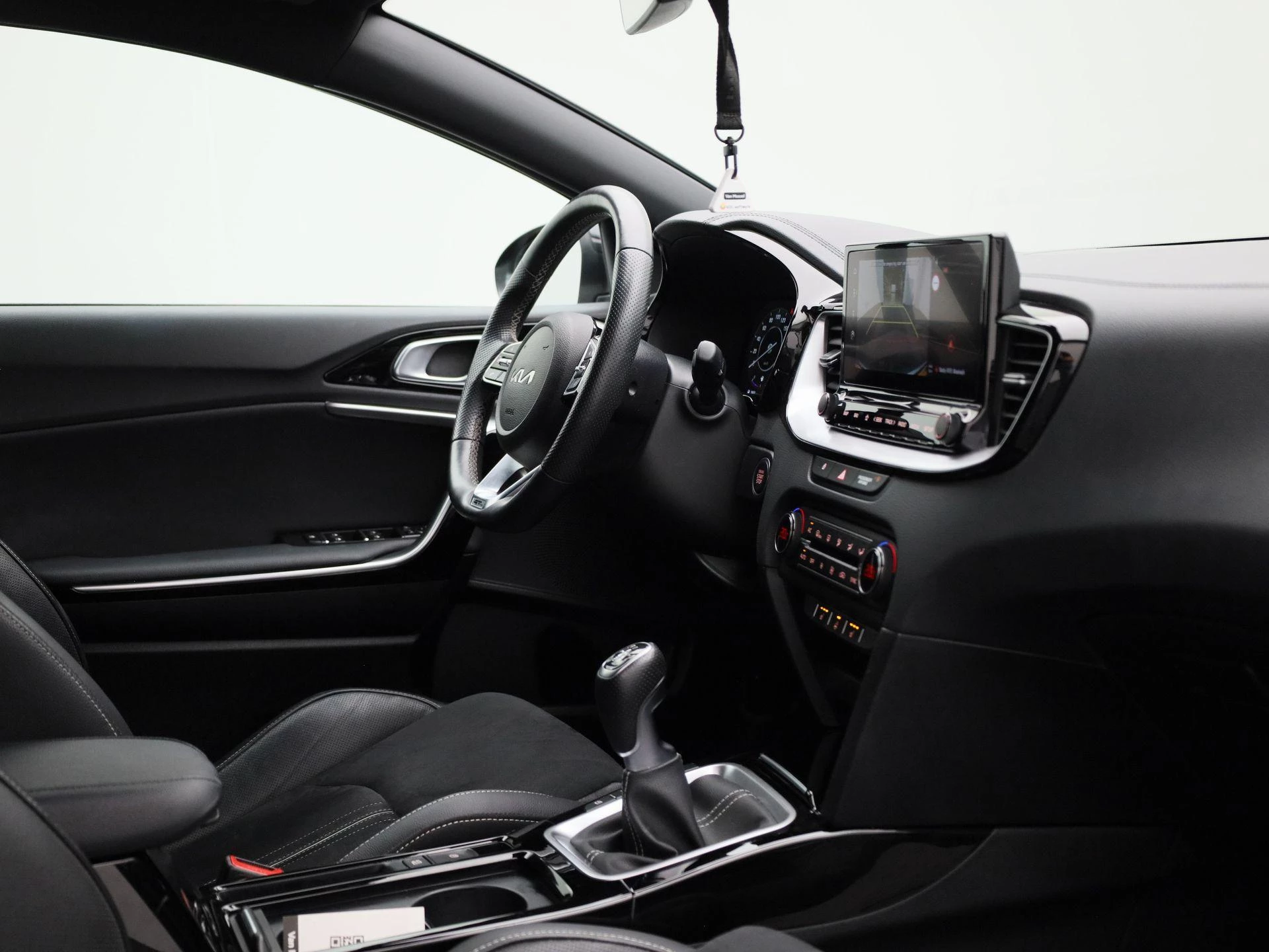 Kia-ProCeed-image-35