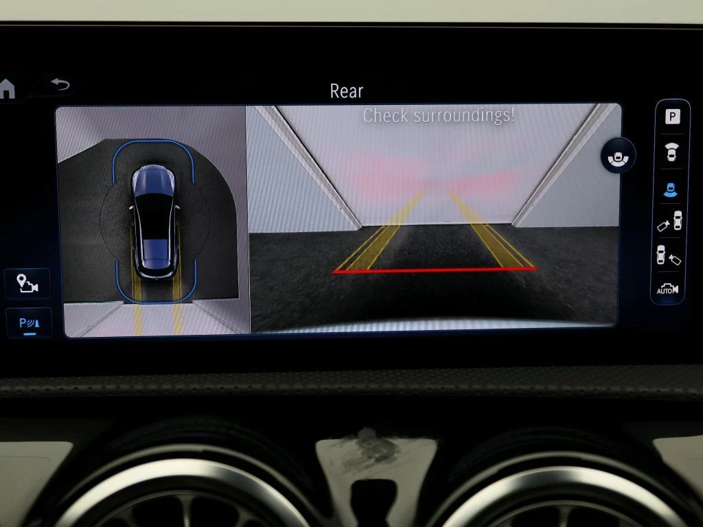 Mercedes-Benz-CLA-image-8