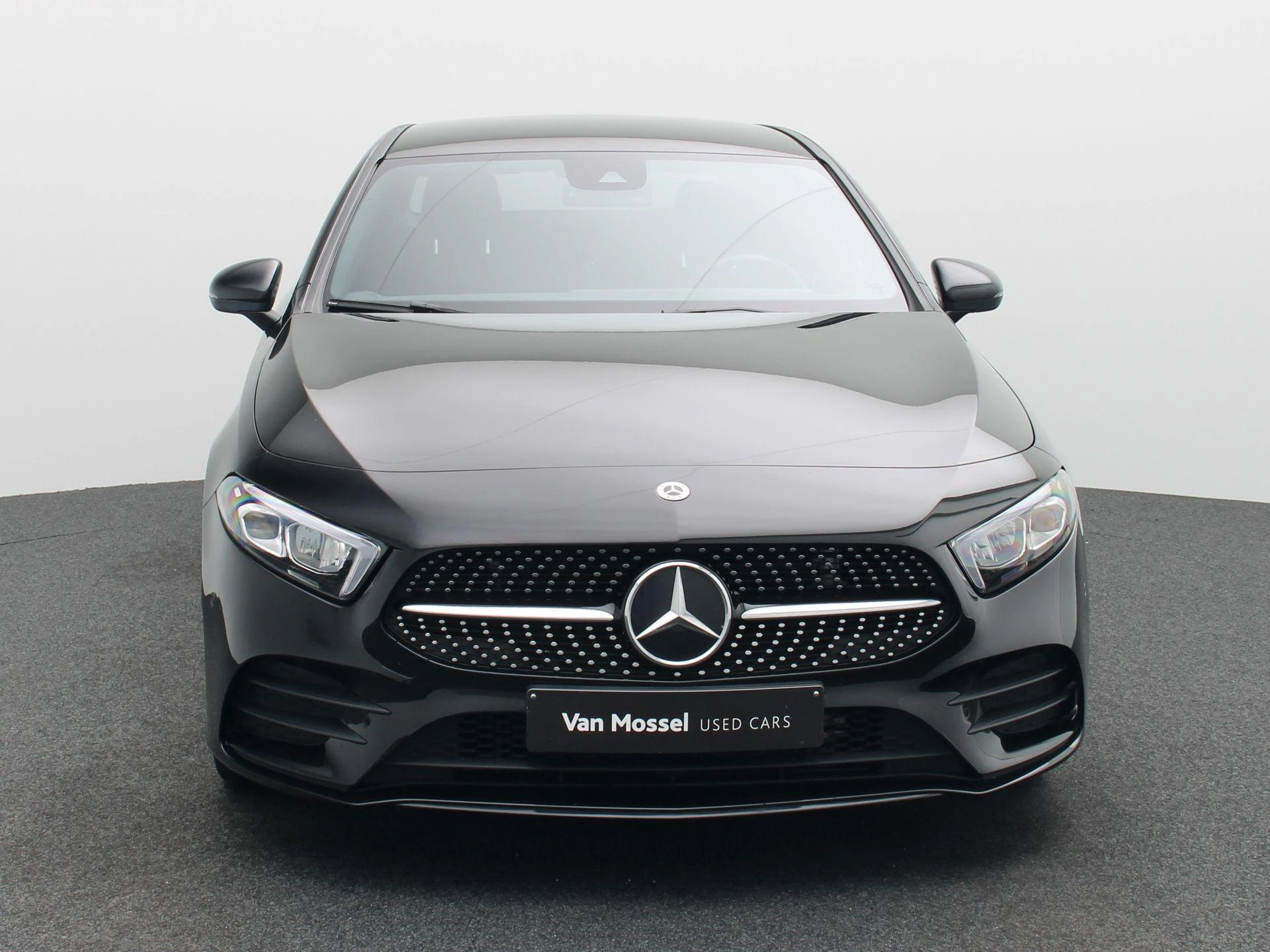 Mercedes-Benz-A-Klasse-image-2