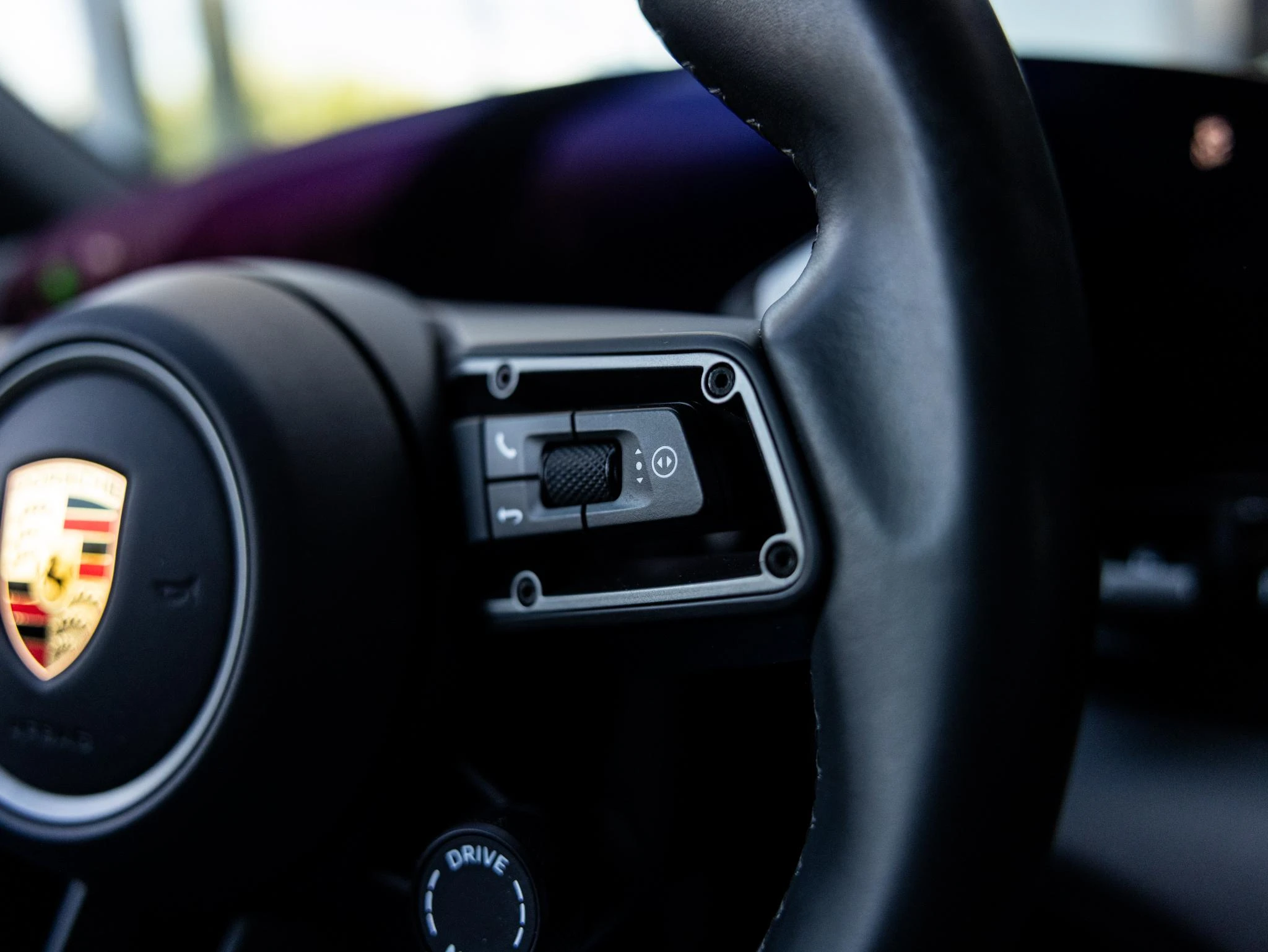 Porsche-Taycan-image-35