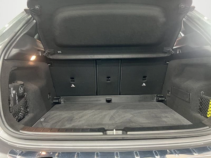 Mercedes-Benz GLA 200 d PROGRESSIVE AHK SHZ KLIMA NAVI MBUX ProgressiveC118 GLA 200 d PROGRESSIVE AHK SHZ KLIMA NAVI MBUX Progressive