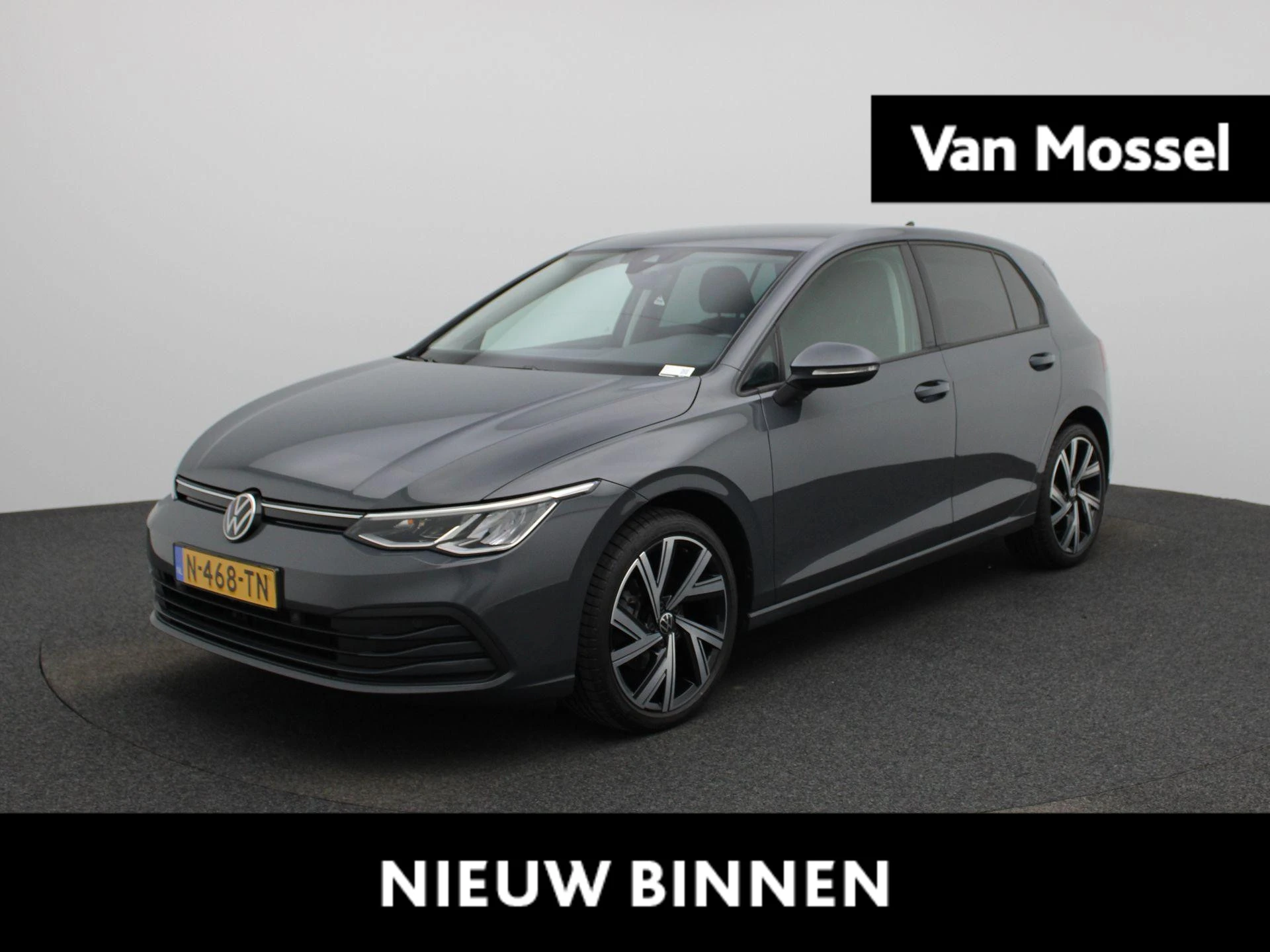 Volkswagen-Golf-image-0