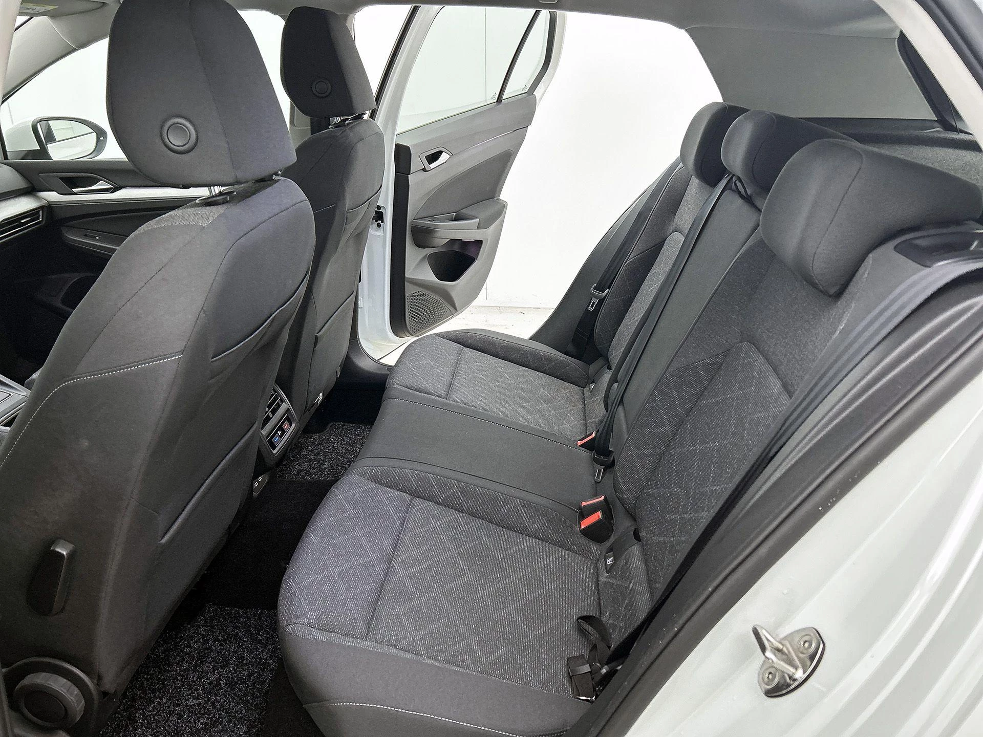 Volkswagen Golf 1.0 TSI Life 110 PK