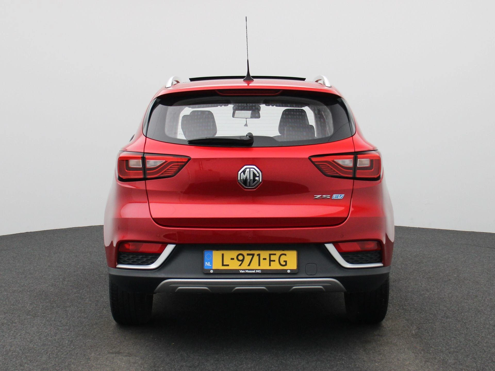 MG-ZS EV-image-4