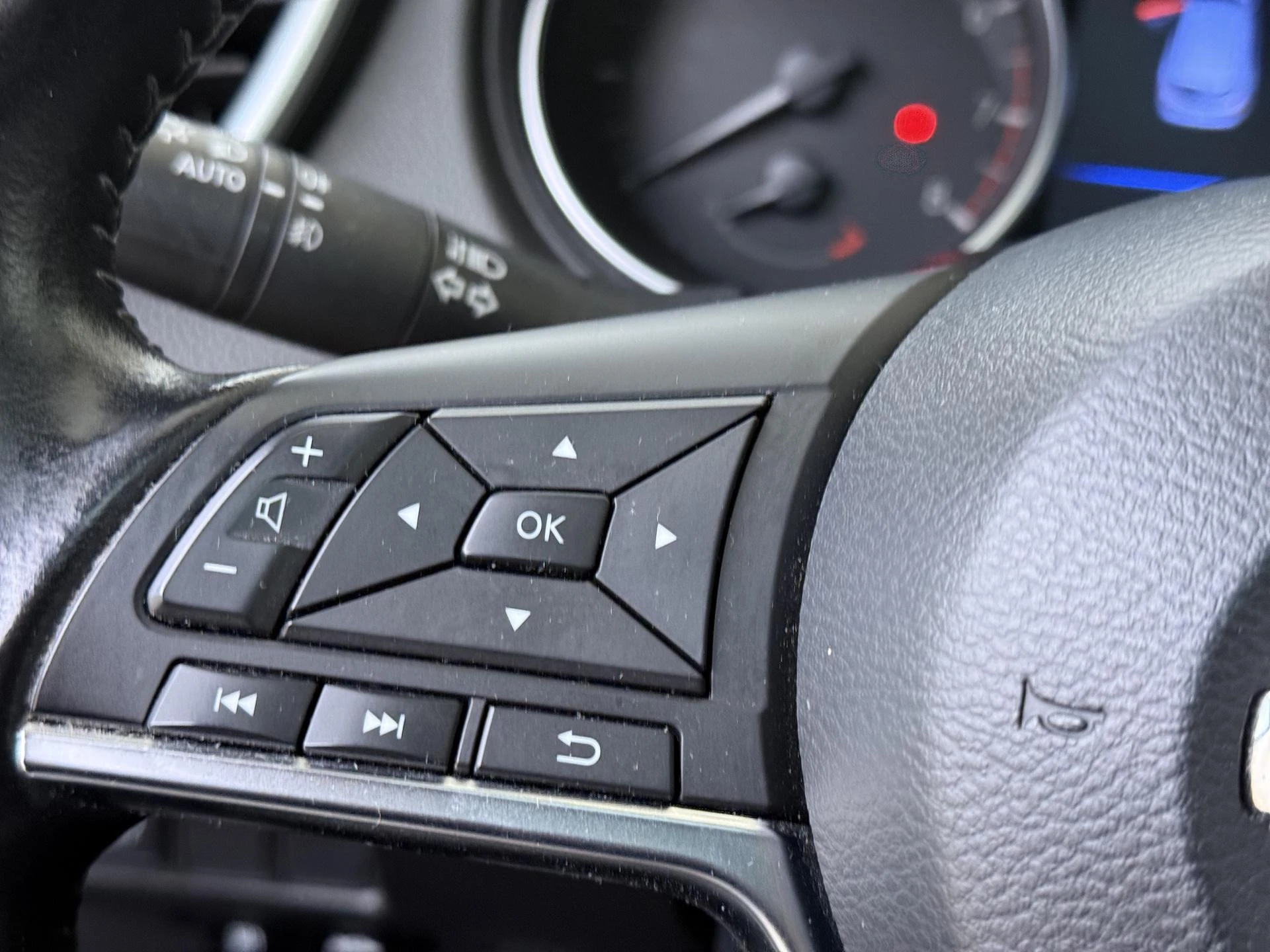 Nissan-QASHQAI-image-10