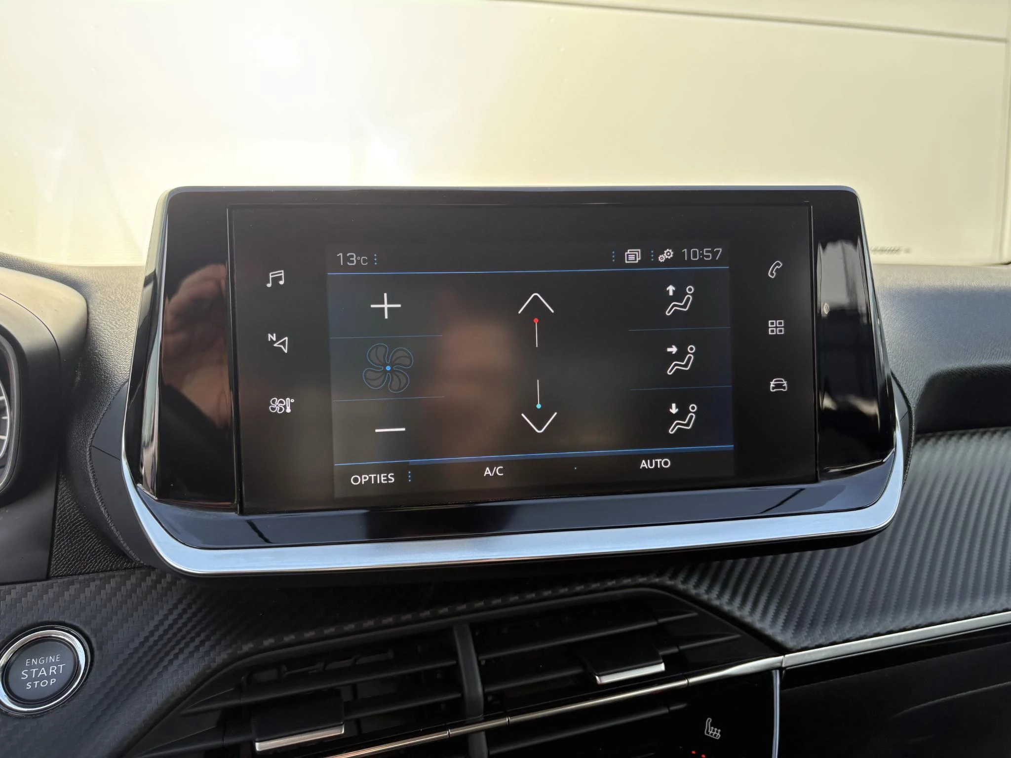 Peugeot-2008-image-16