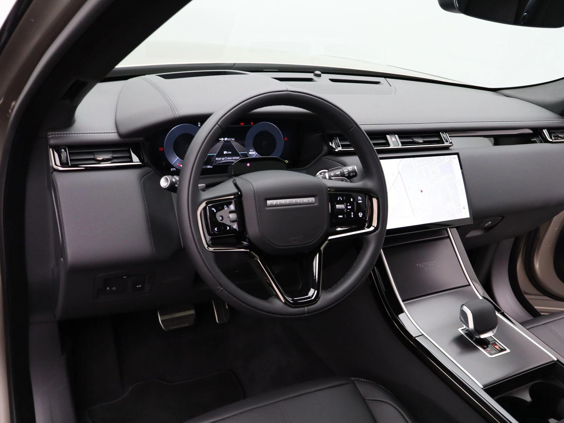 Land Rover Range Rover Velar 2.0 P400e AWD Belgravia Edition Satin PHEV