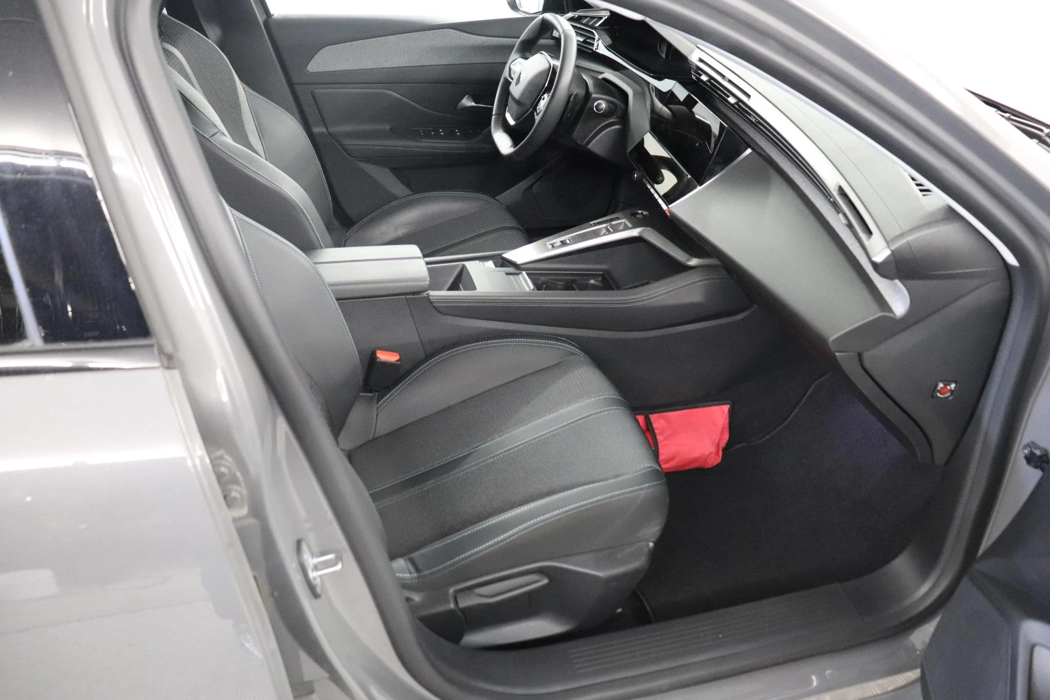 Peugeot-308-image-10