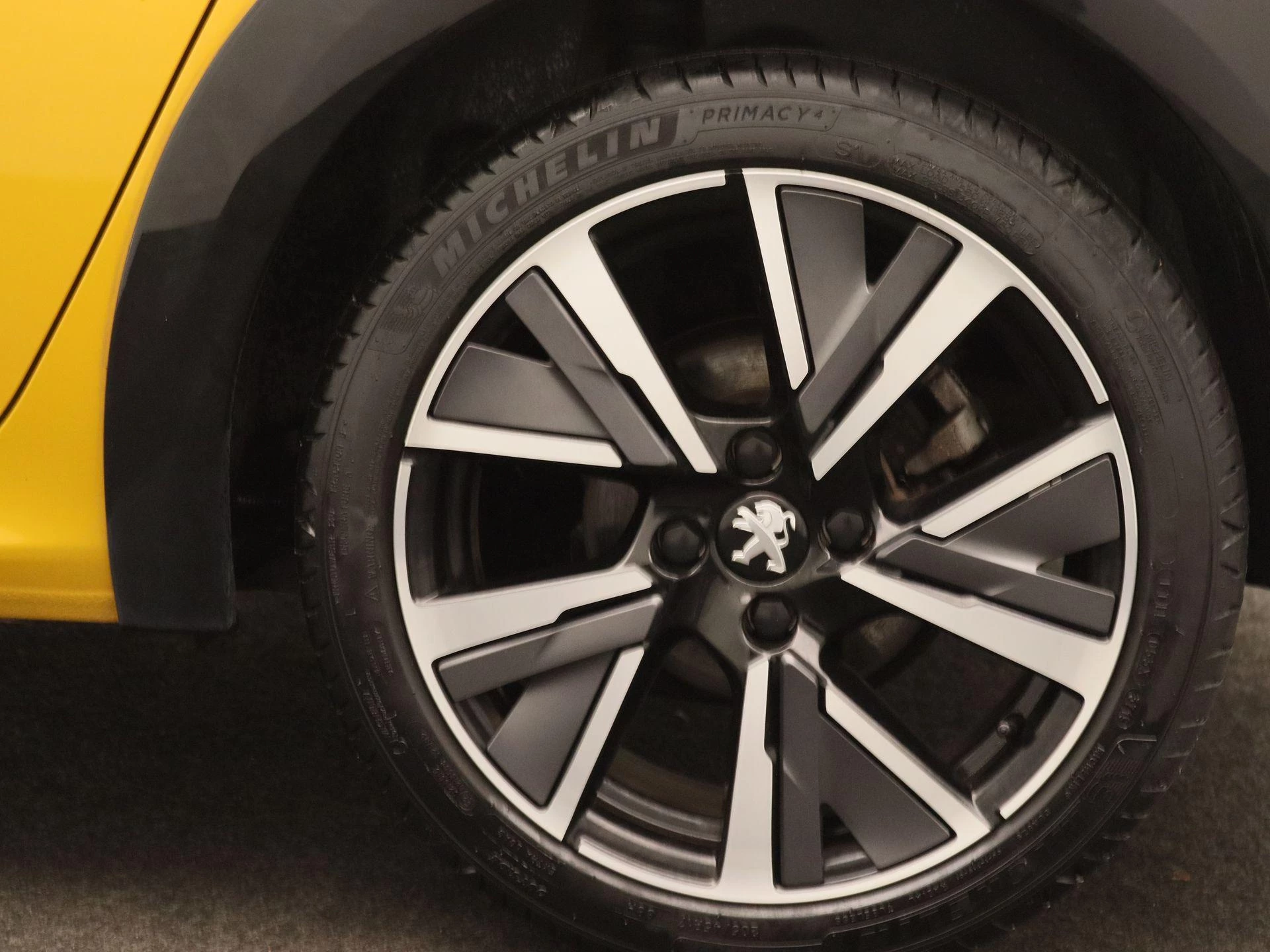 Peugeot-208-image-16