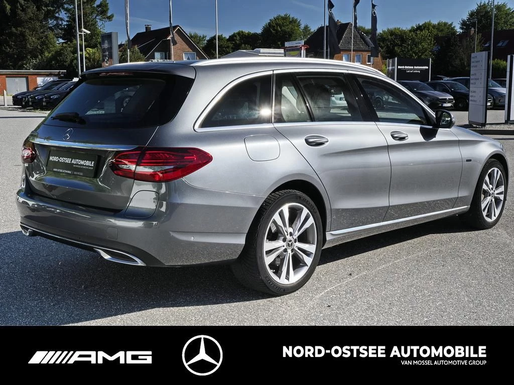 Mercedes-Benz C-Klasse 300 T de AVANTGARDE NAVI AHK 360 LED SITZH AVANTGARDE