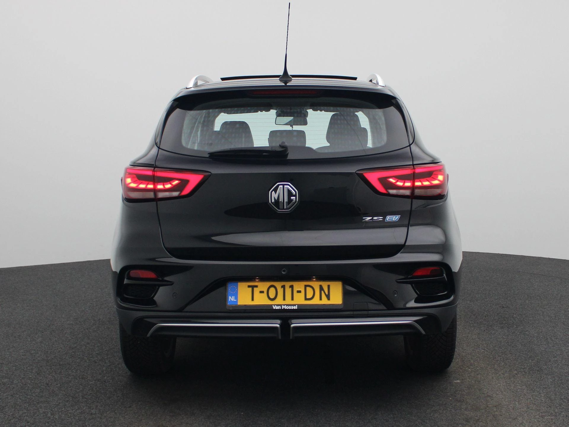 MG ZS EV Long Range Luxury 70 kWh
