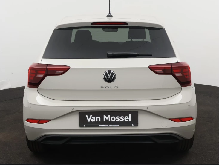 Volkswagen-Polo-image-2