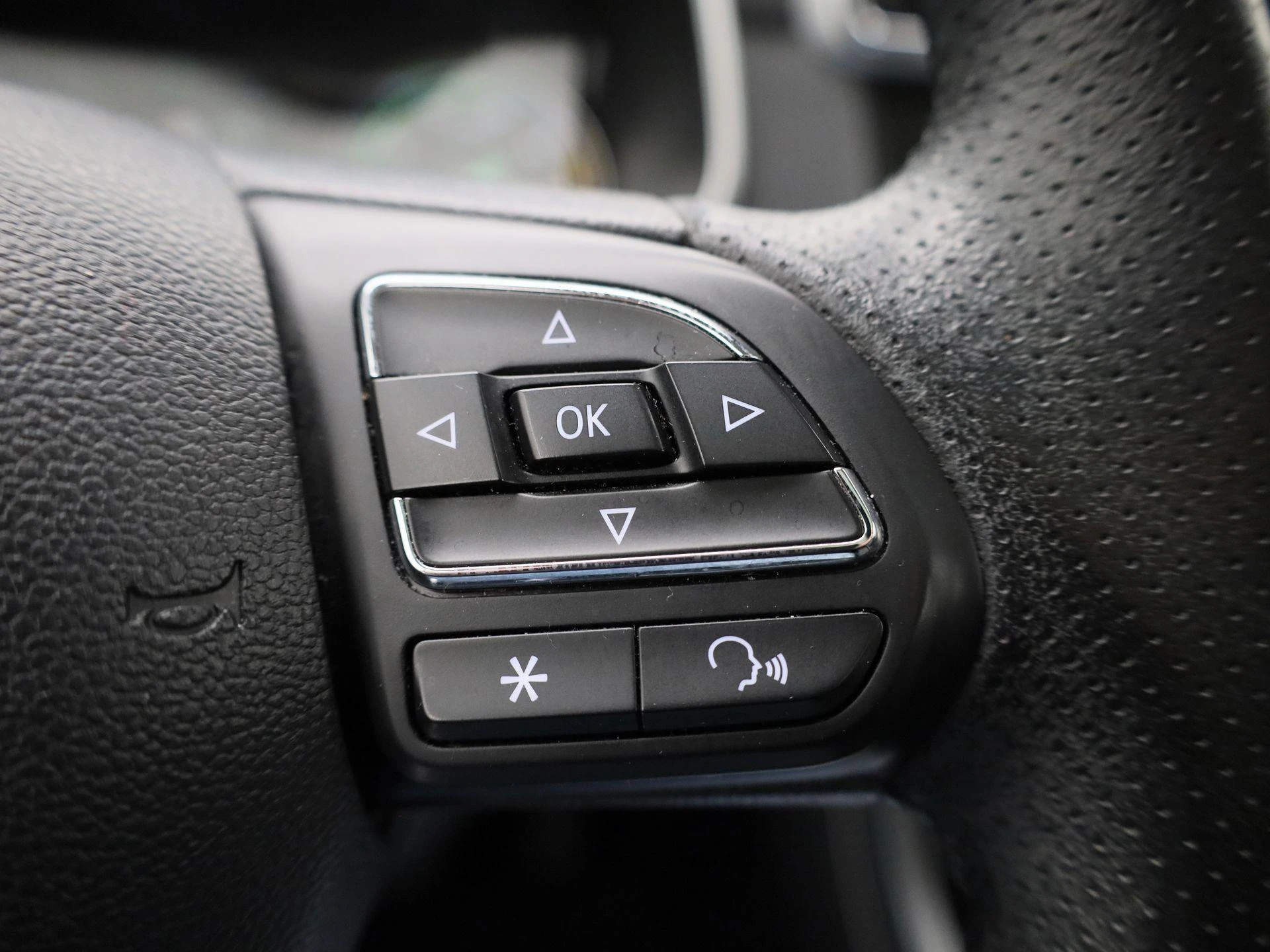 MG-ZS EV-image-16