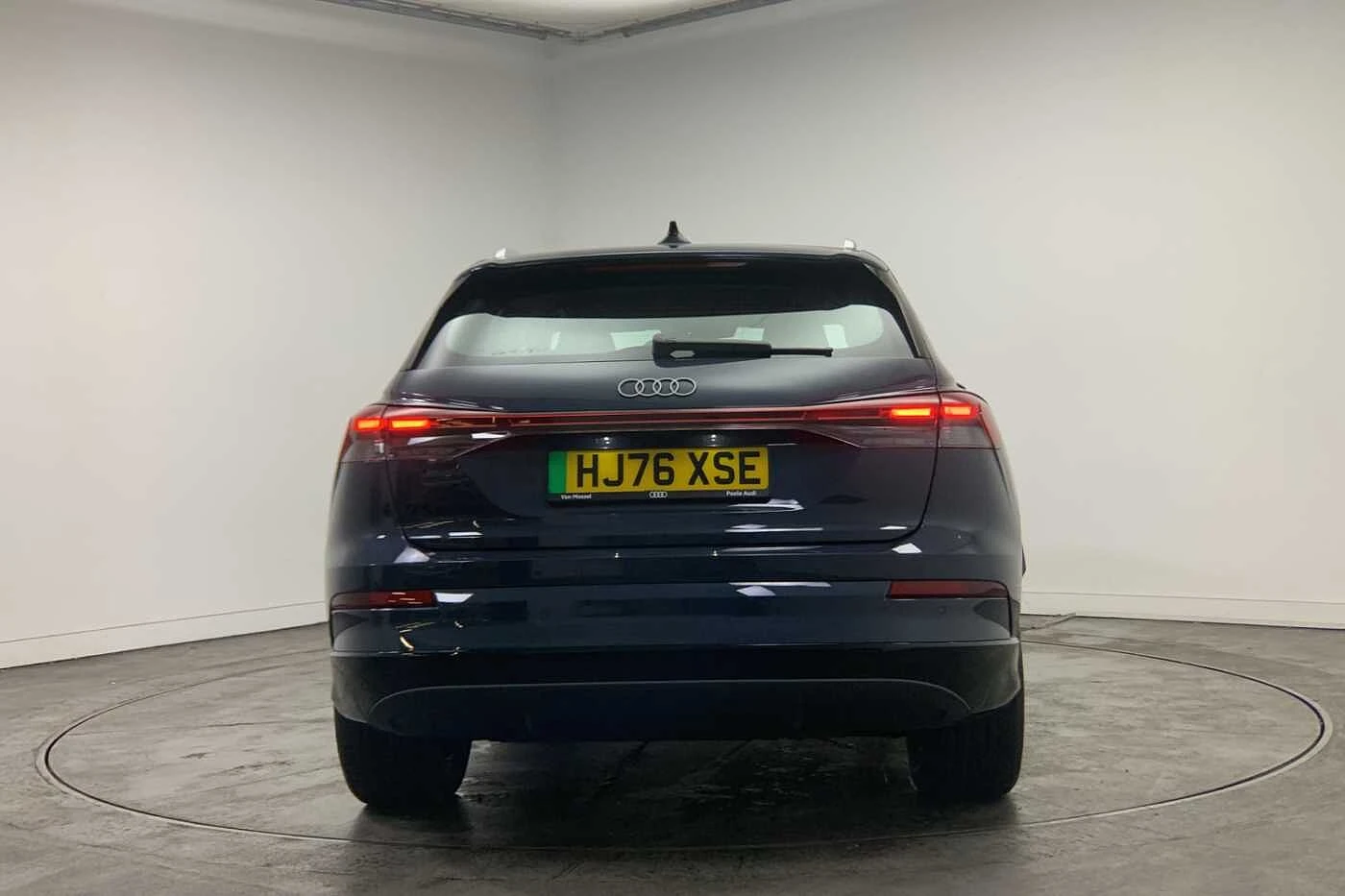 Audi-Q4 e-tron-image-10