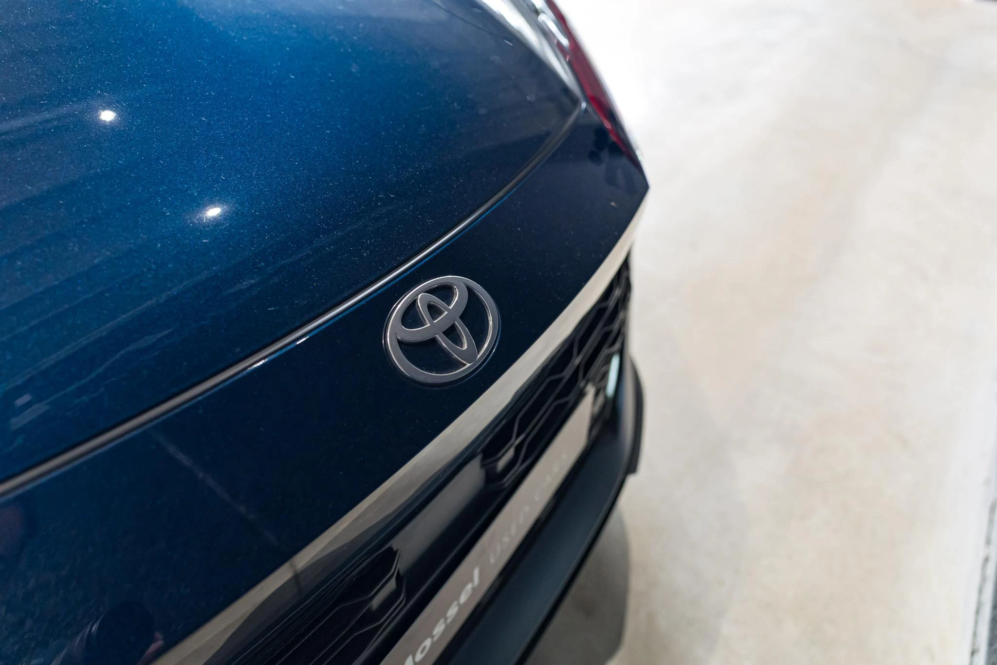 Toyota C-HR 1.8 VVT i-Hybrid C-Lub Mono-Tone E-CVT