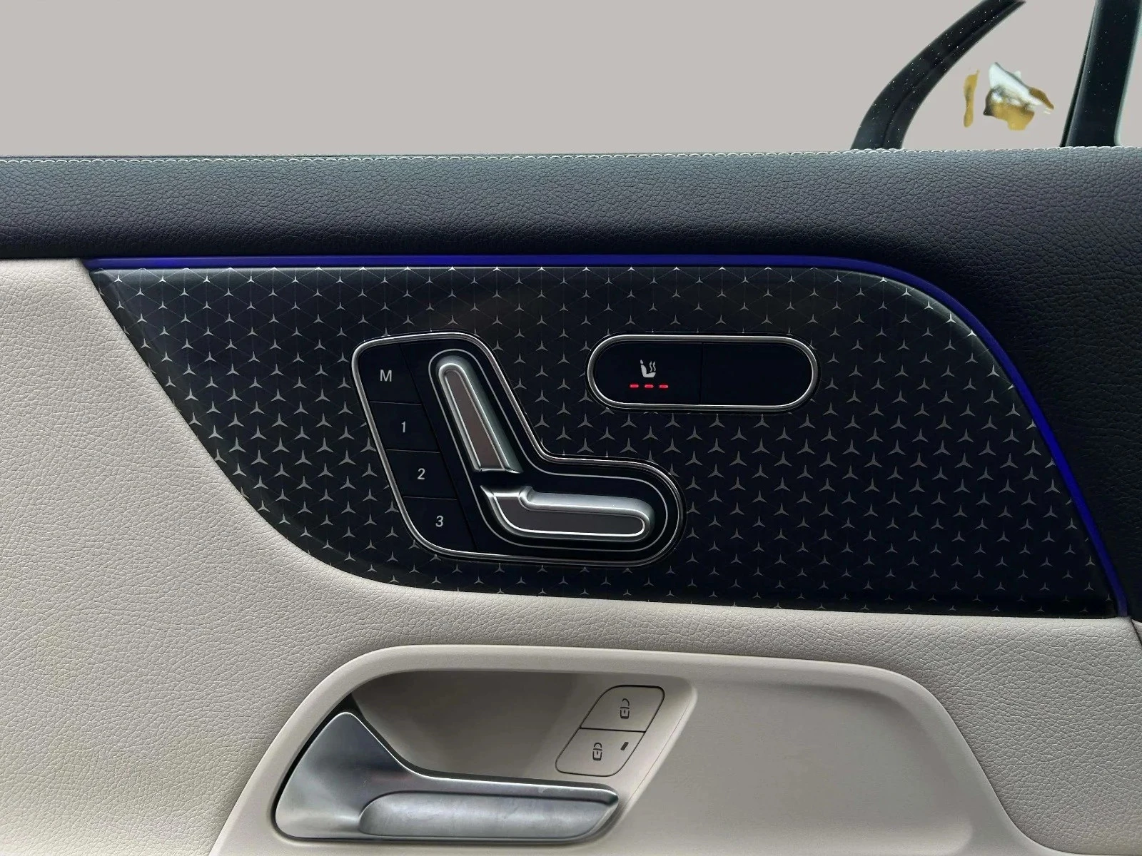 Mercedes-Benz-EQA-image-10